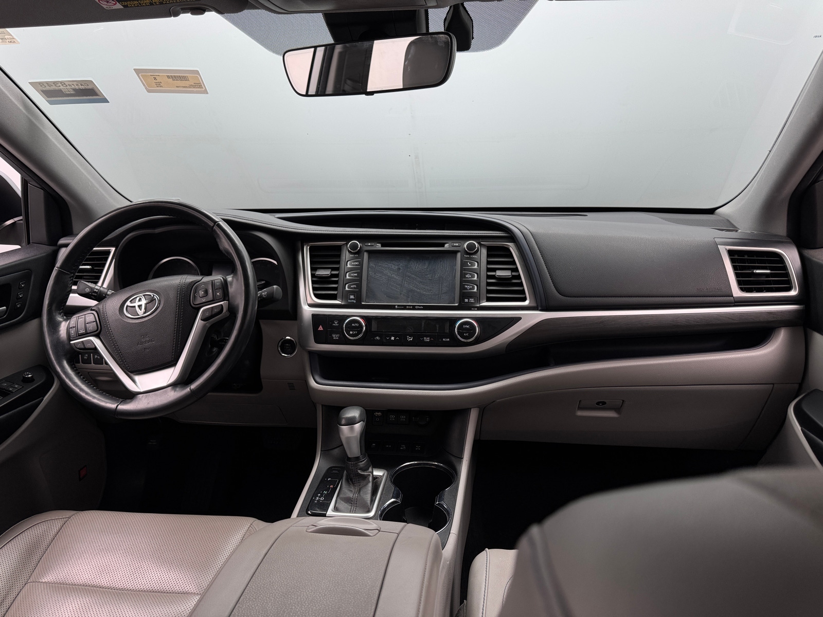Thumbnail: 2018 Toyota Highlander - 2