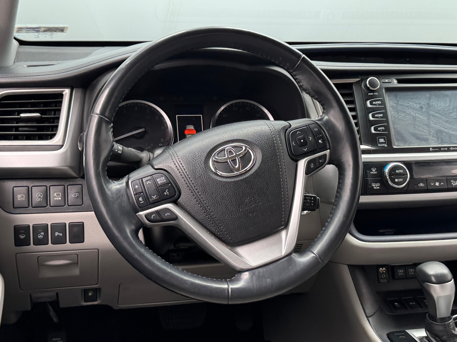 Thumbnail: 2018 Toyota Highlander - 4