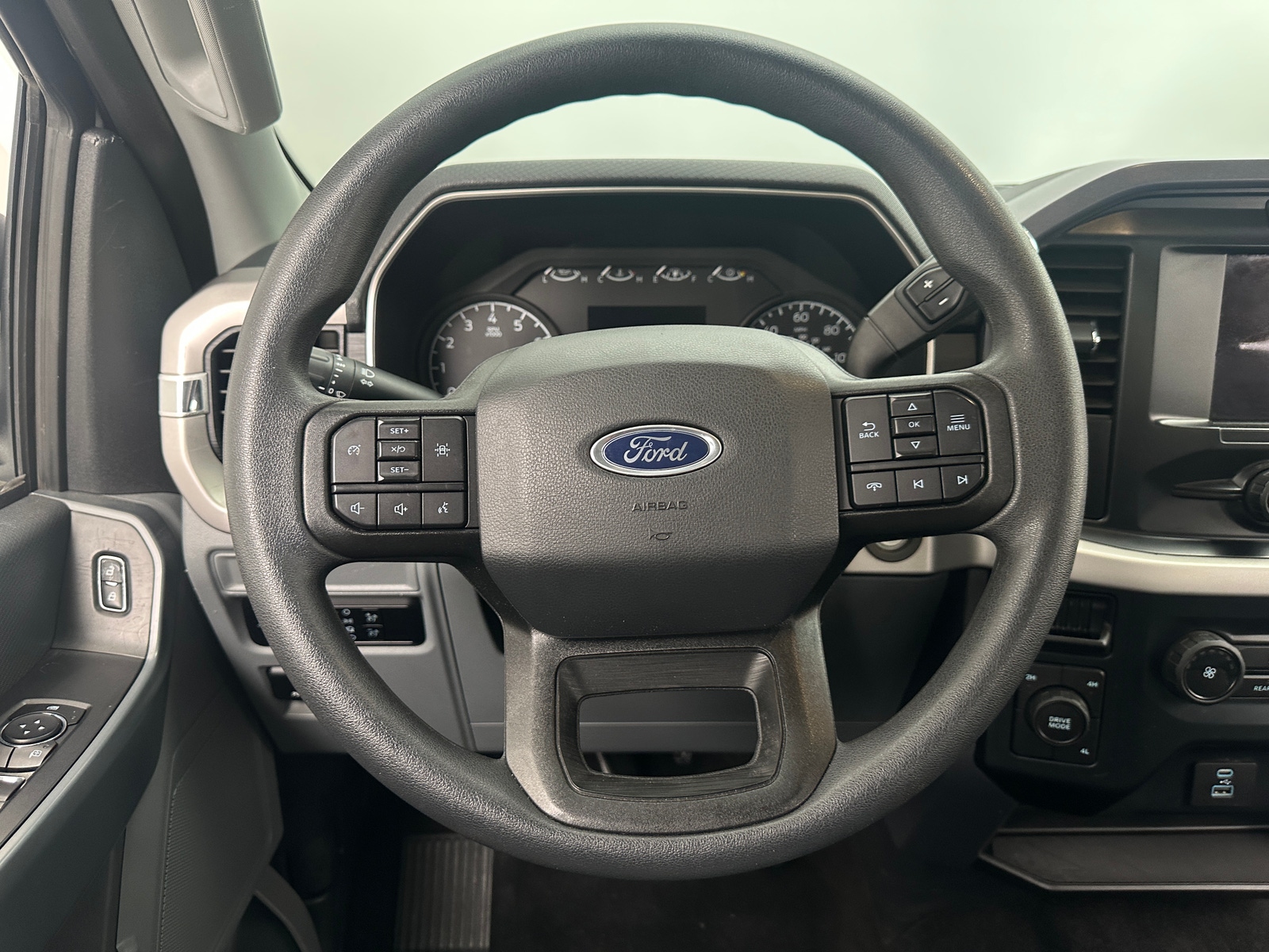 Thumbnail: 2023 Ford Econoline - 5