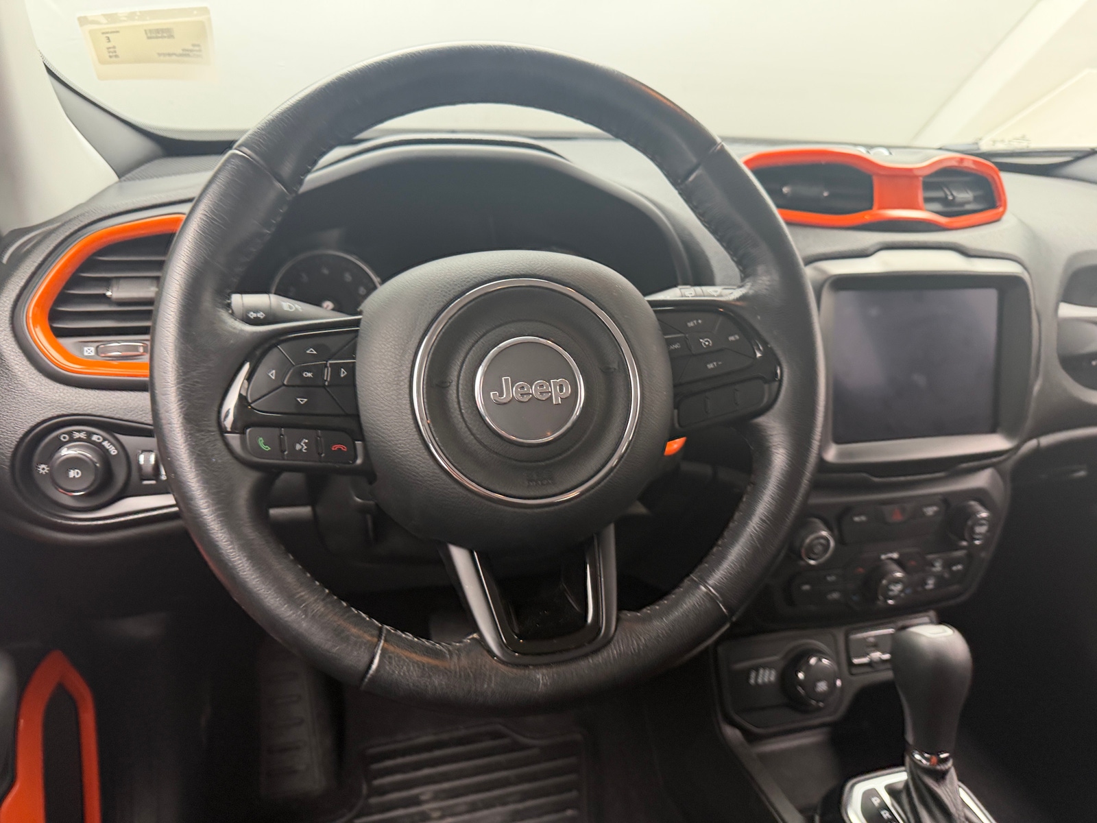 Thumbnail: 2018 Jeep Renegade - 5