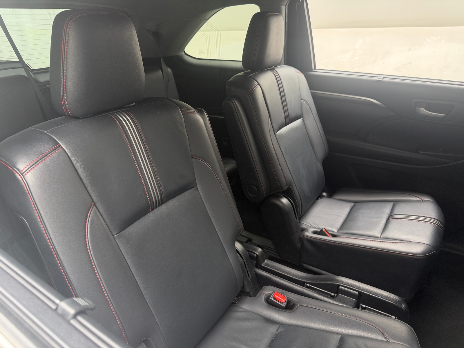 Thumbnail: 2019 Toyota Highlander - 5