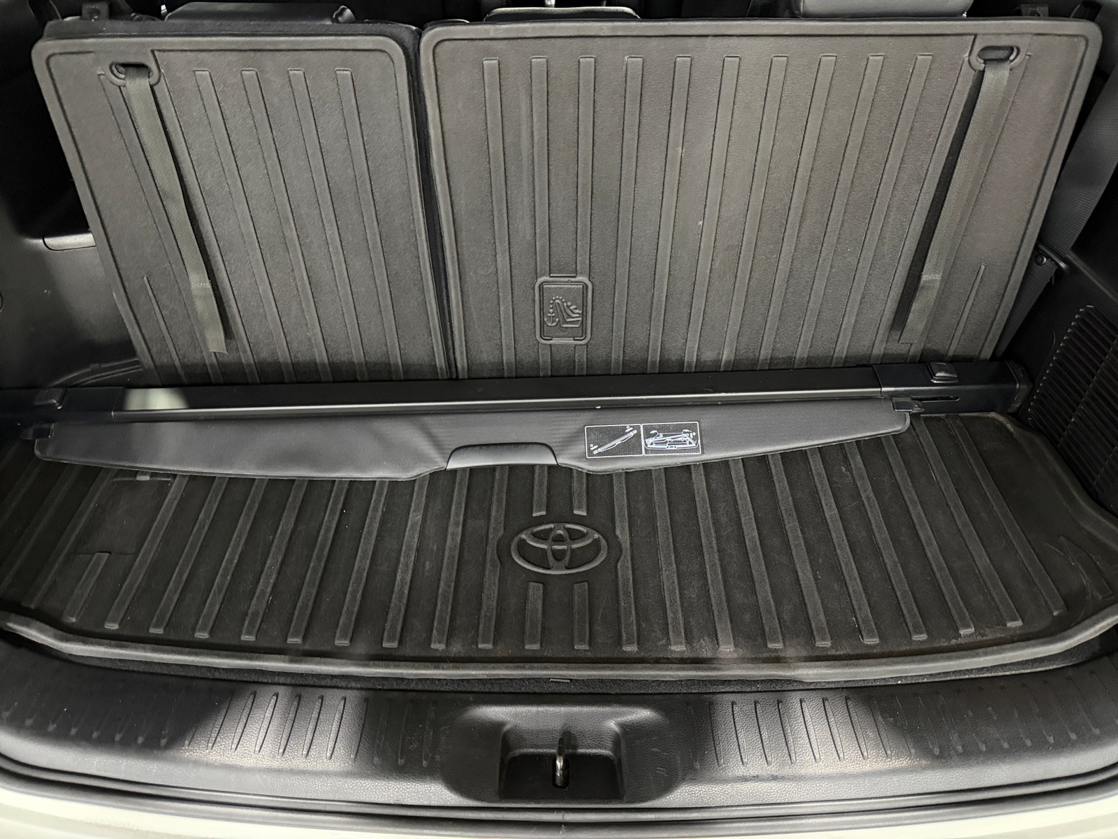Thumbnail: 2019 Toyota Highlander - 6