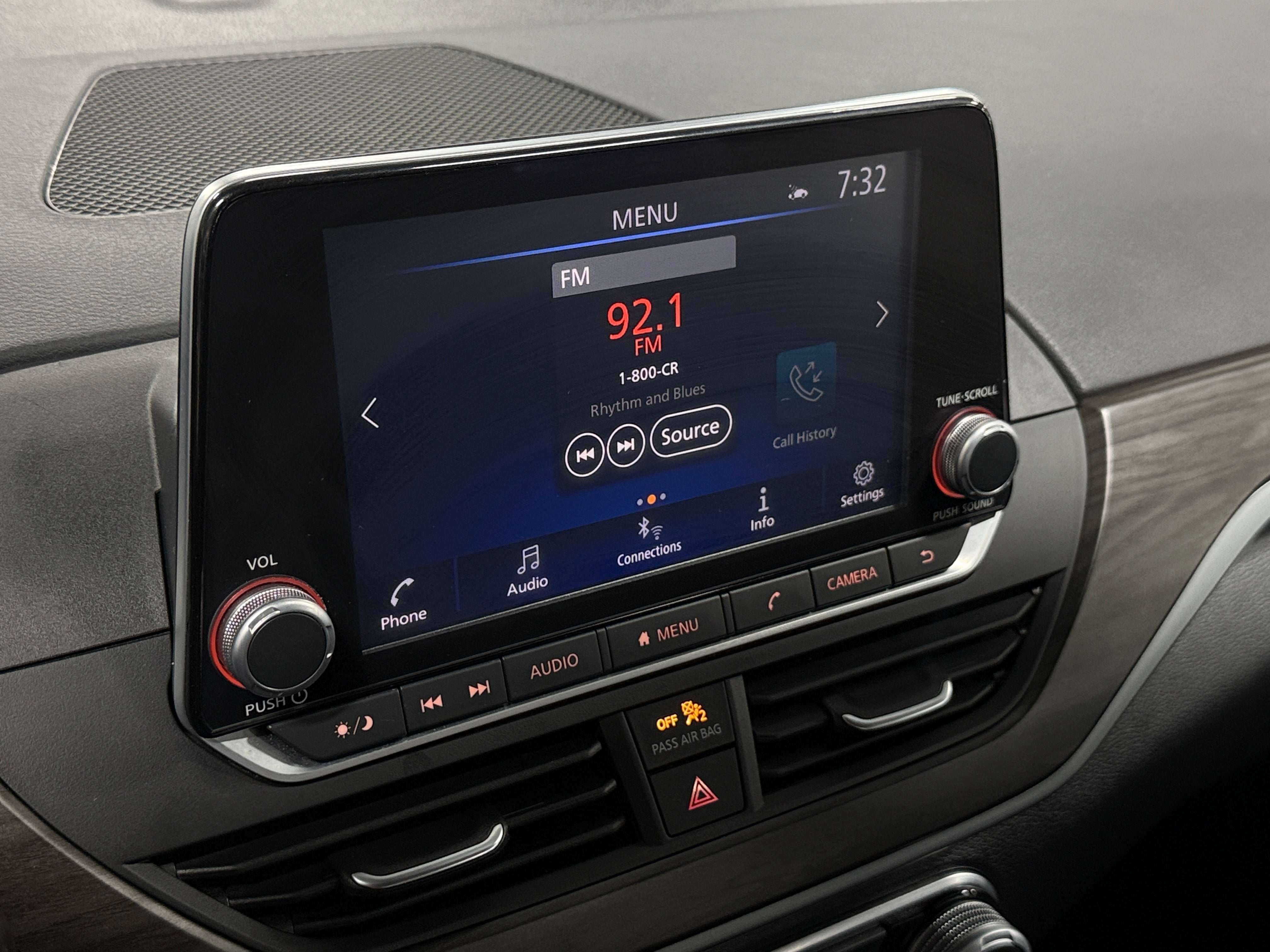 2025 Nissan Altima SV - Photo 11