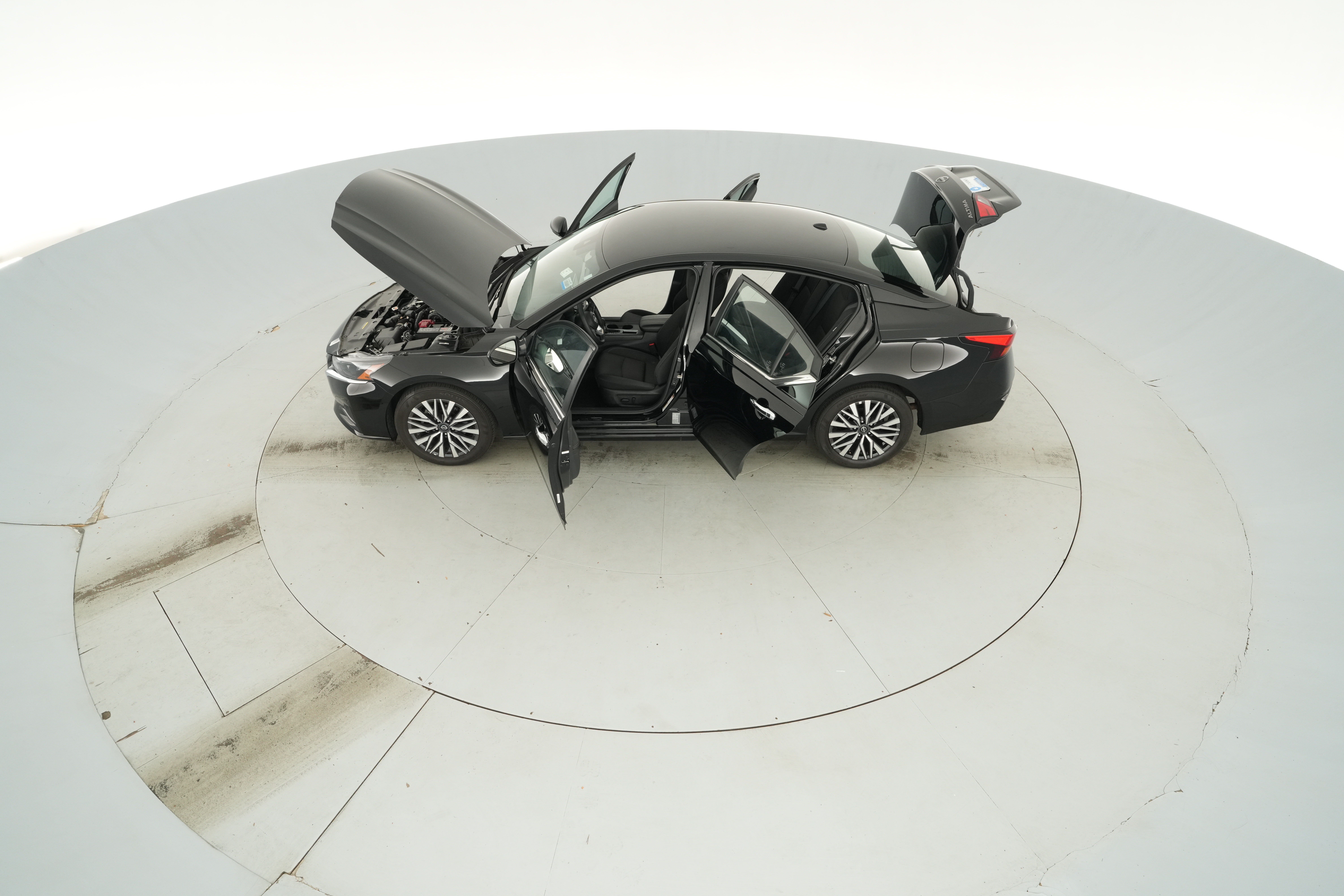 2025 Nissan Altima SV - Photo 42