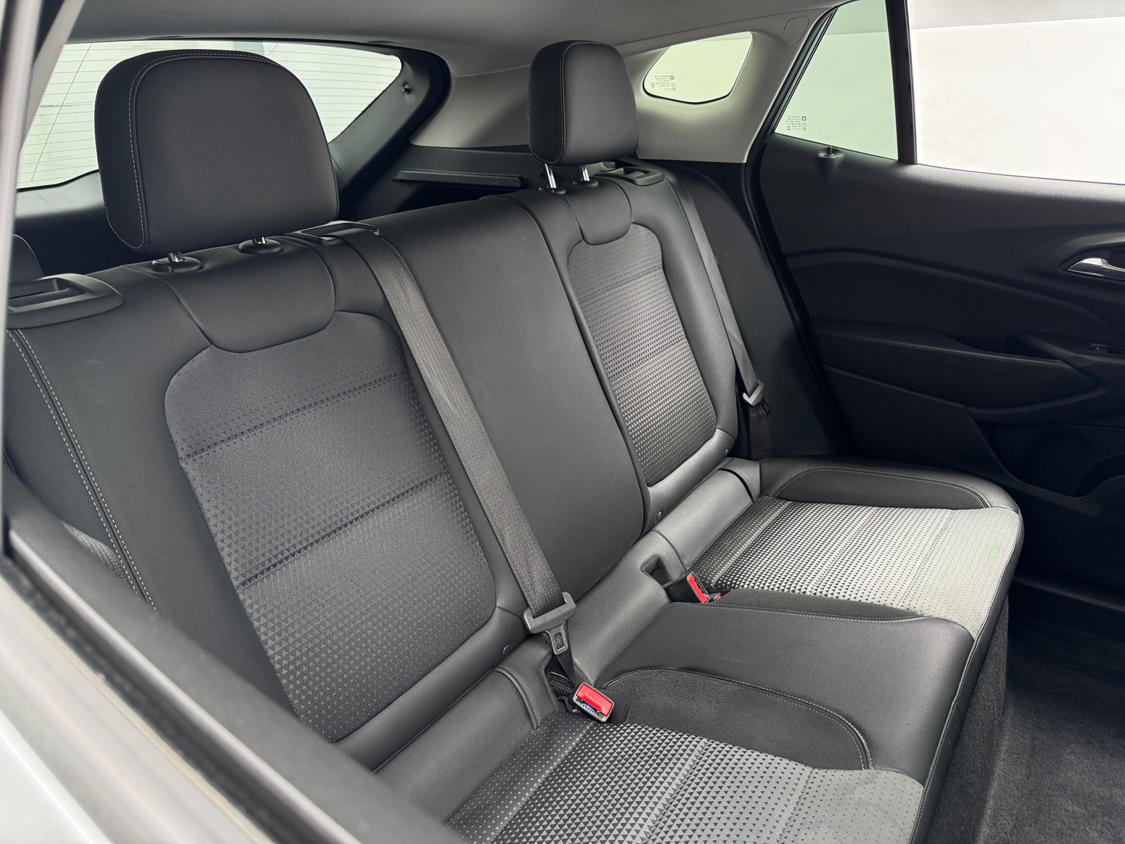 Thumbnail: 2025 Chevrolet Trax - 6