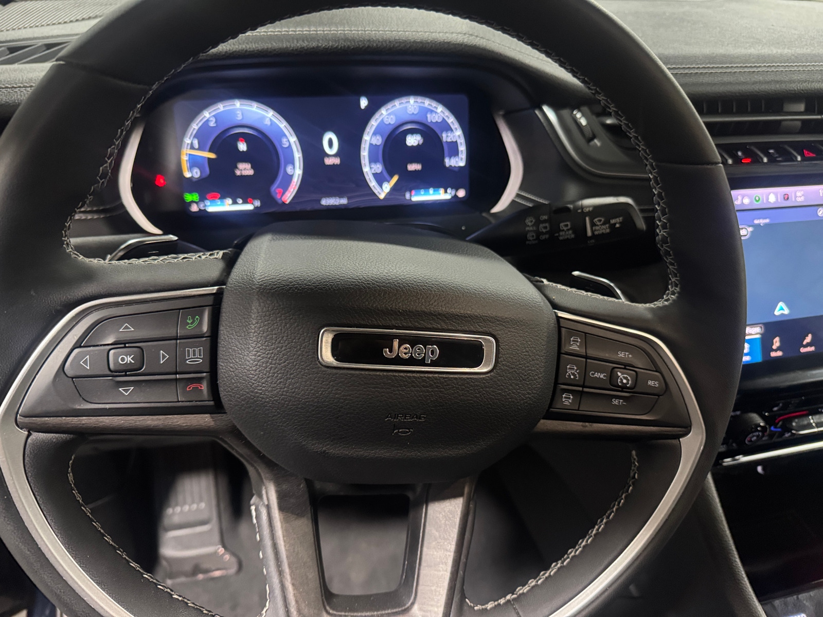 Thumbnail: 2023 Jeep Grand Cherokee L - 4