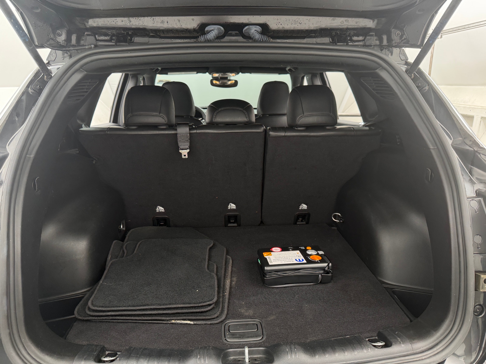 Thumbnail: 2023 Jeep Compass - 6