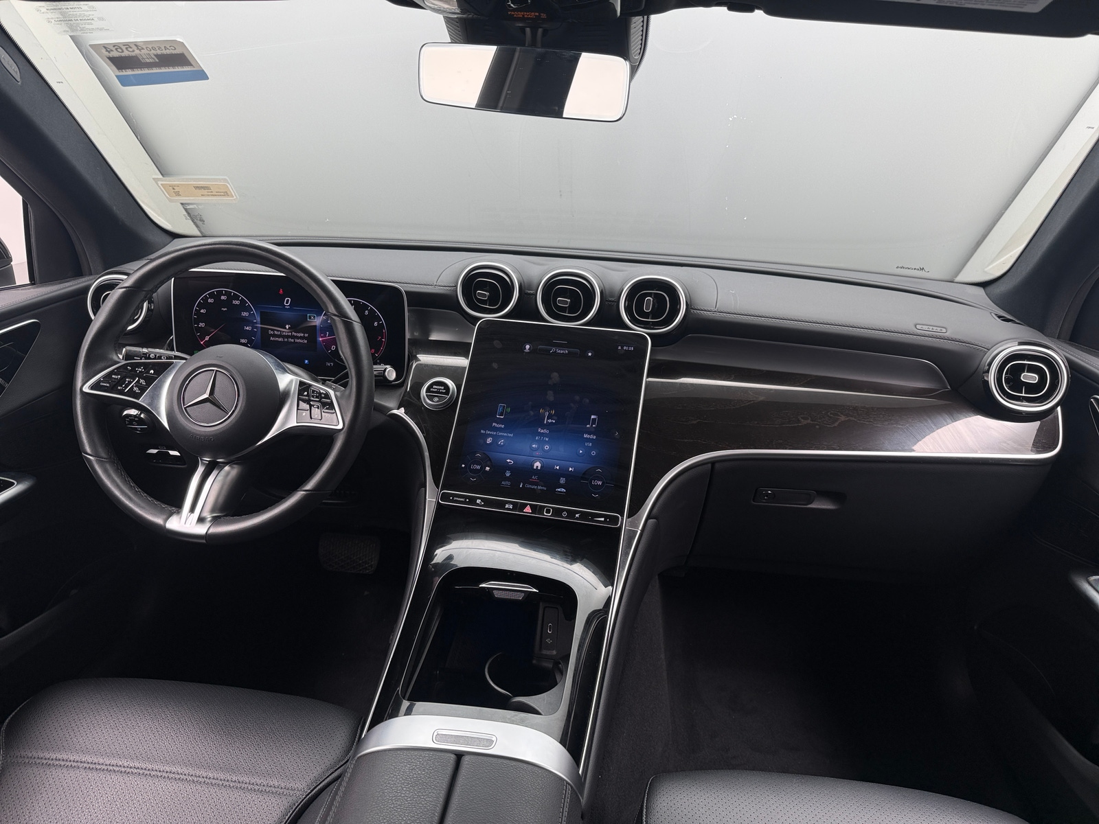 Thumbnail: 2024 Mercedes-Benz GLC - 2