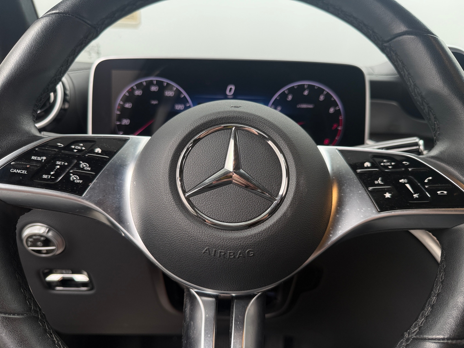 Thumbnail: 2024 Mercedes-Benz GLC - 4