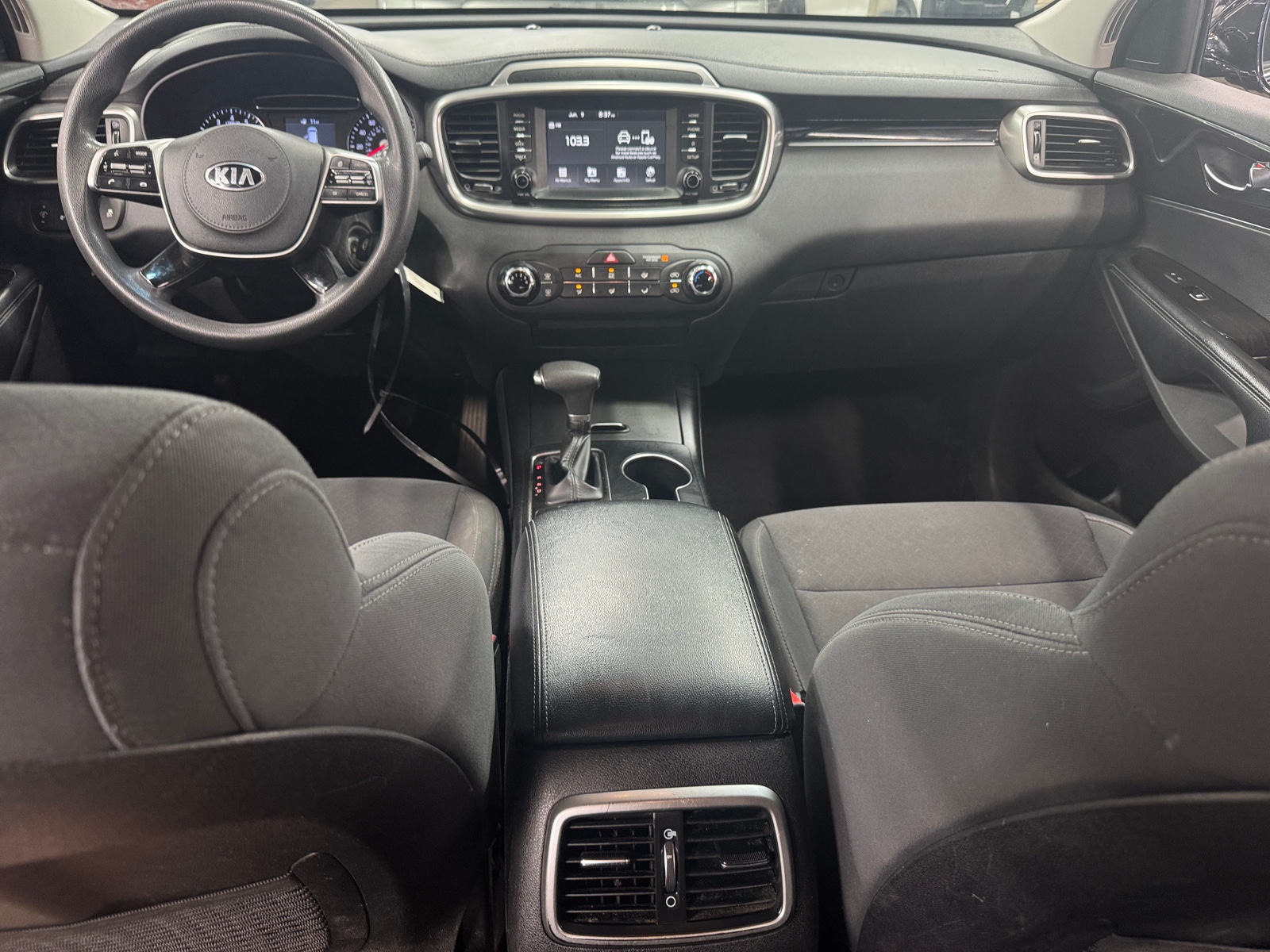 Thumbnail: 2019 Kia Sorento - 3