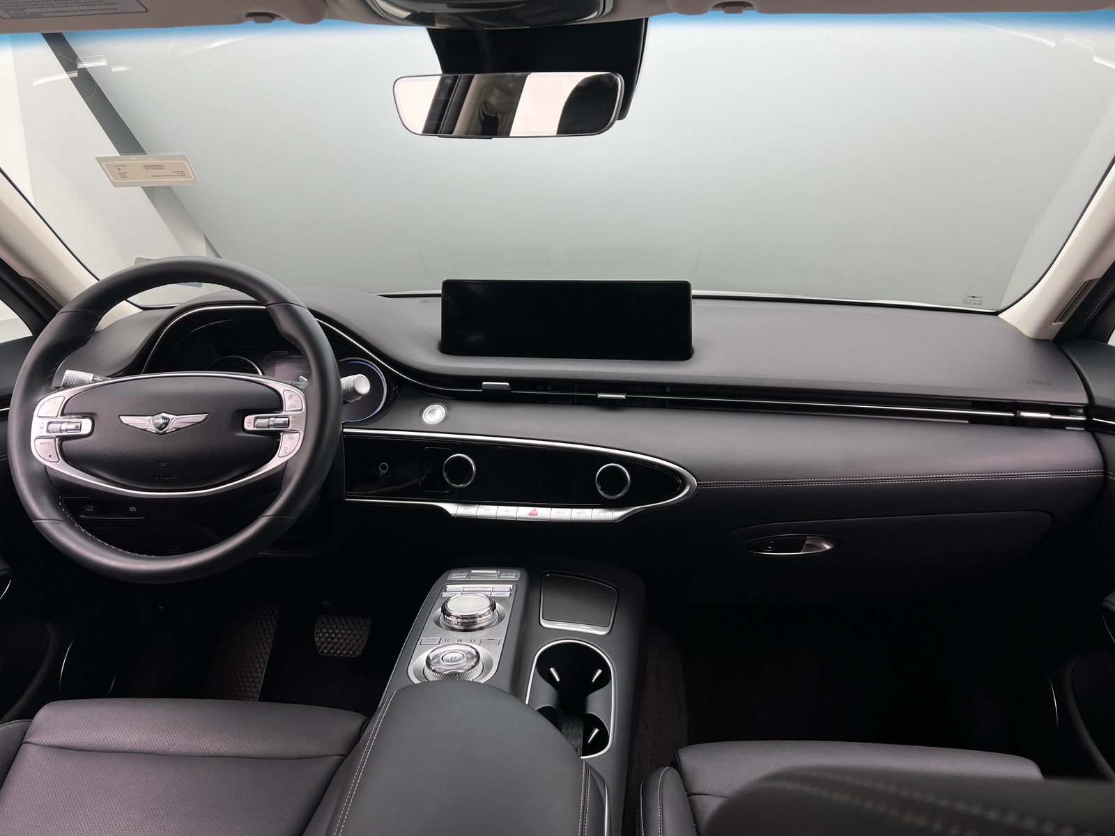 Thumbnail: 2023 Genesis GV70 - 2
