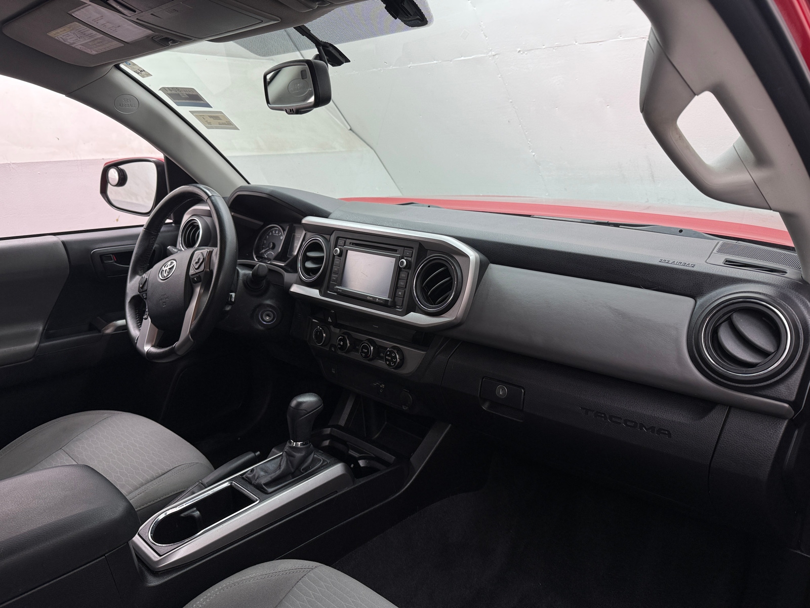 Thumbnail: 2016 Toyota Tacoma - 3
