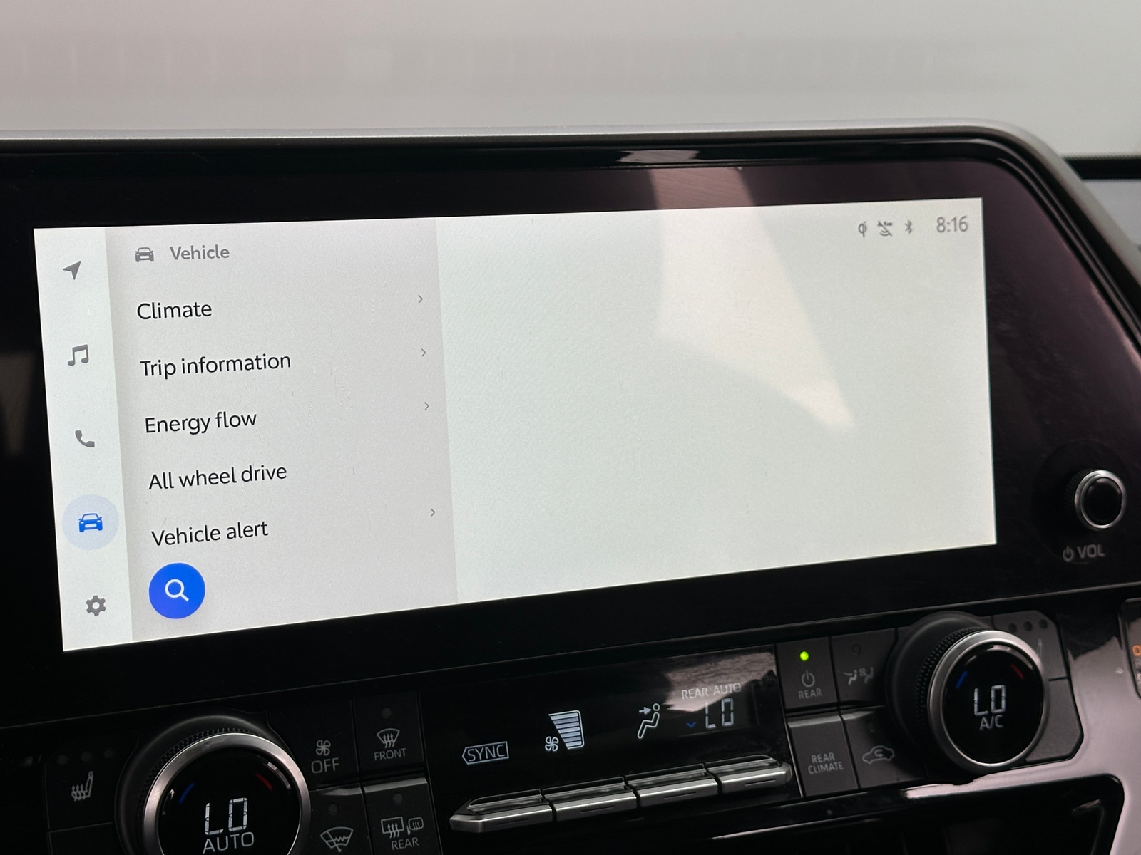 Thumbnail: 2023 Toyota Highlander - 3