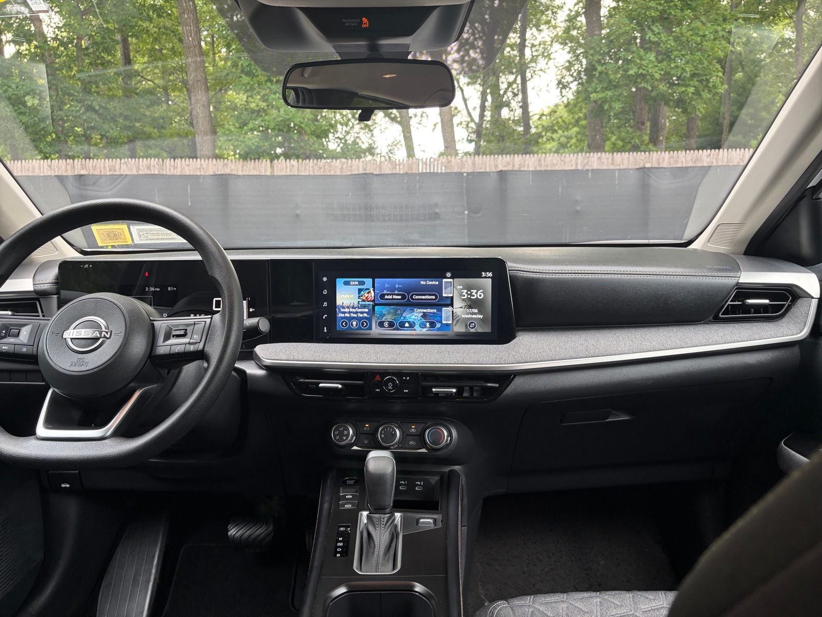 Thumbnail: 2025 Nissan Kicks - 3