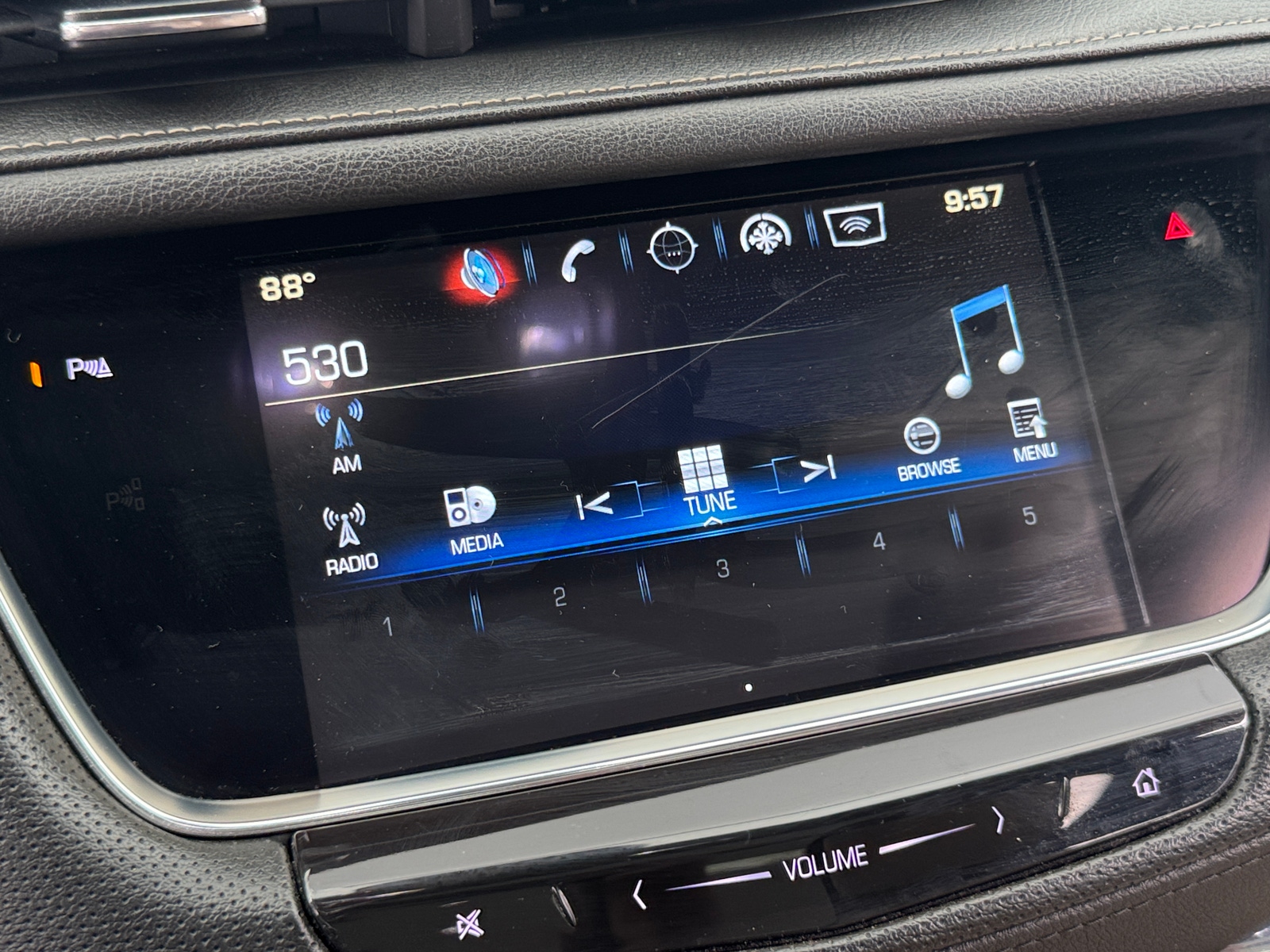 Thumbnail: 2019 Cadillac XT5 - 3