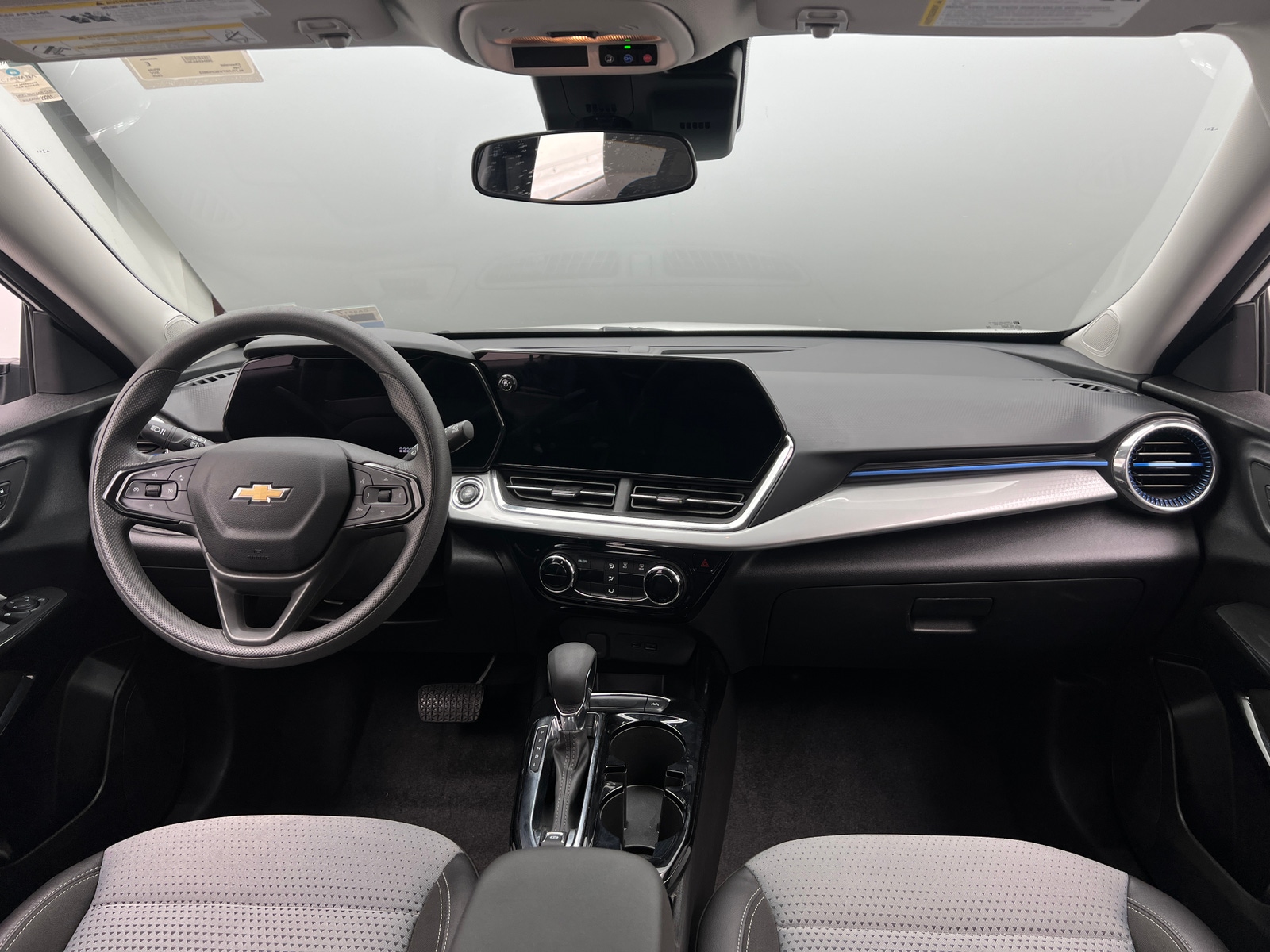 Thumbnail: 2025 Chevrolet Trax - 3