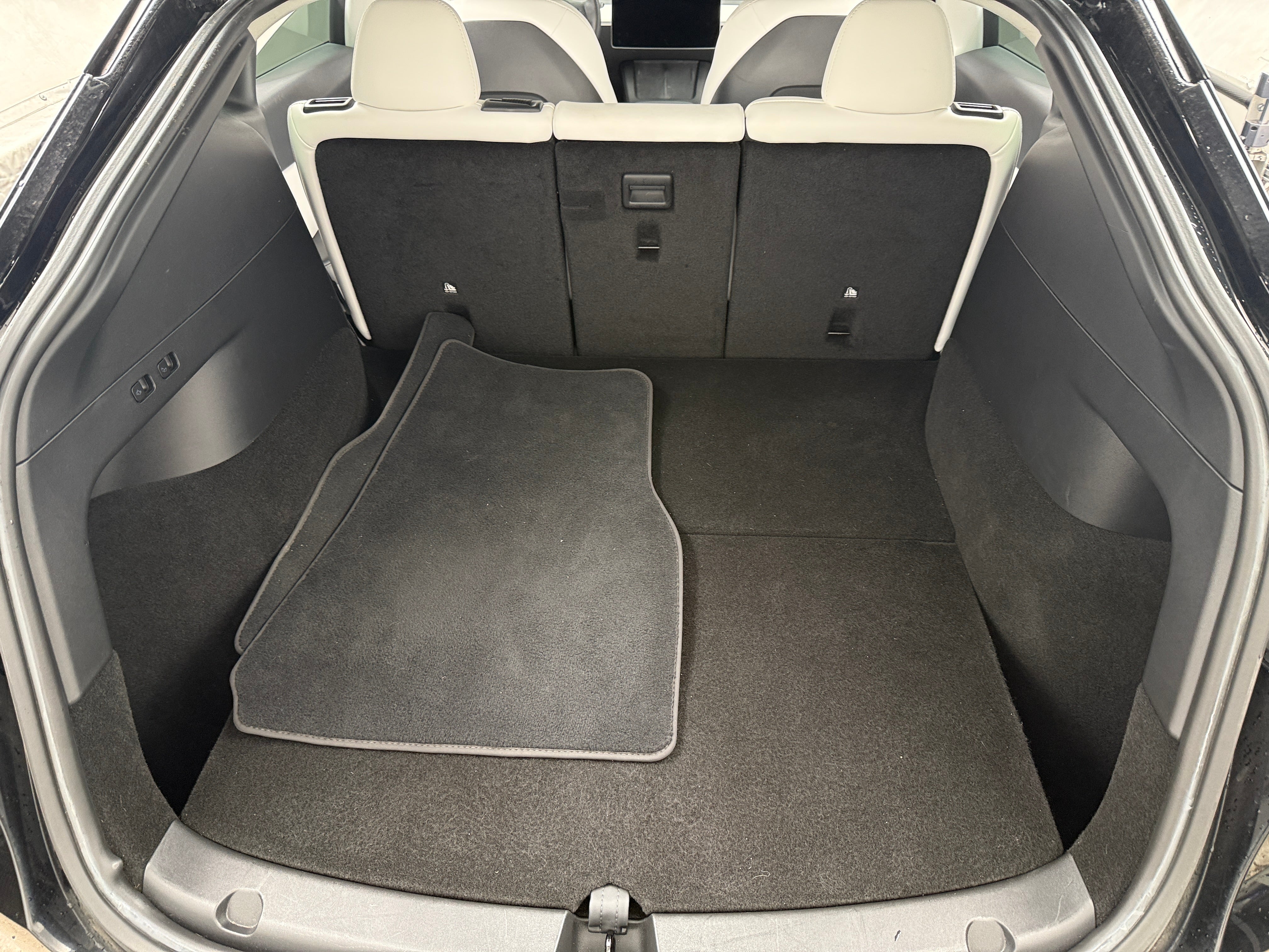 Used 2022 Tesla Model Y Performance with VIN 7SAYGDEF5NF378751 for sale in Auburn, WA