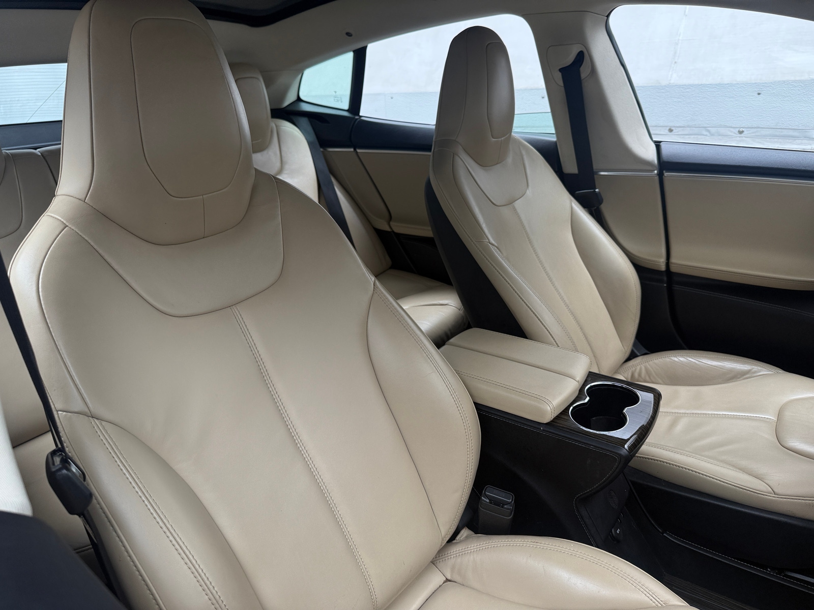 Thumbnail: 2015 Tesla Model S - 2