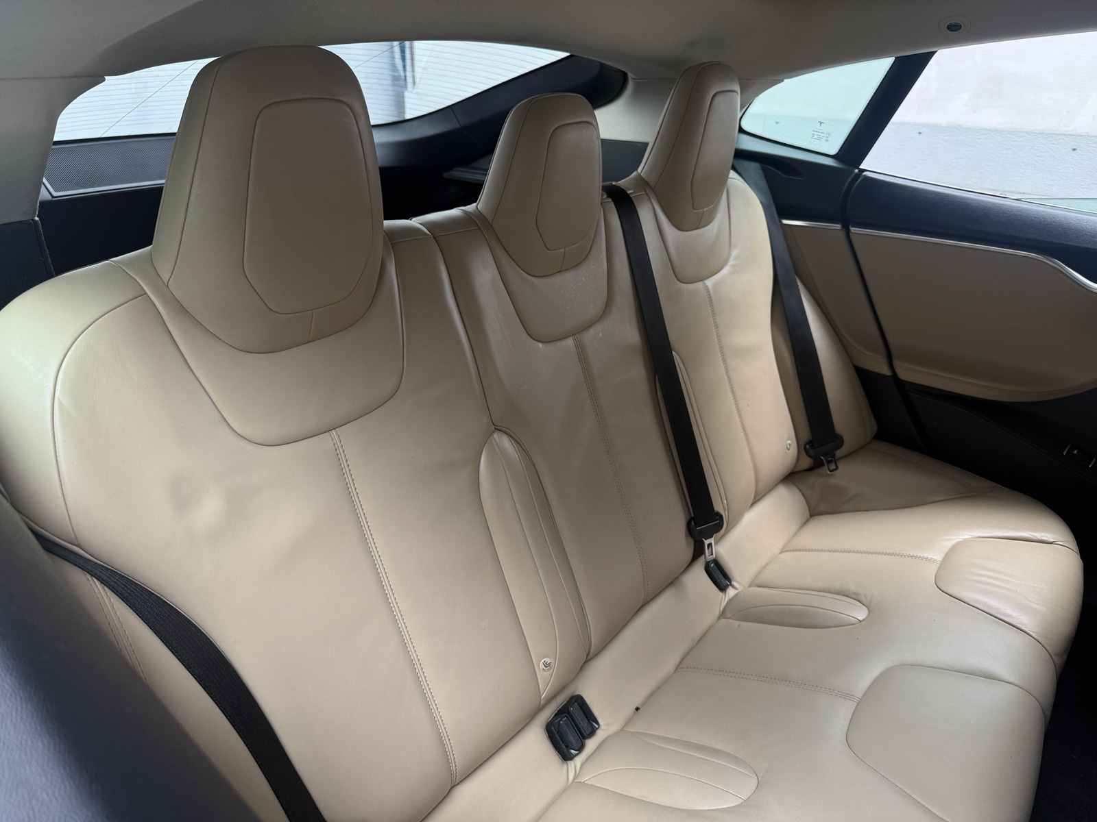 Thumbnail: 2015 Tesla Model S - 6