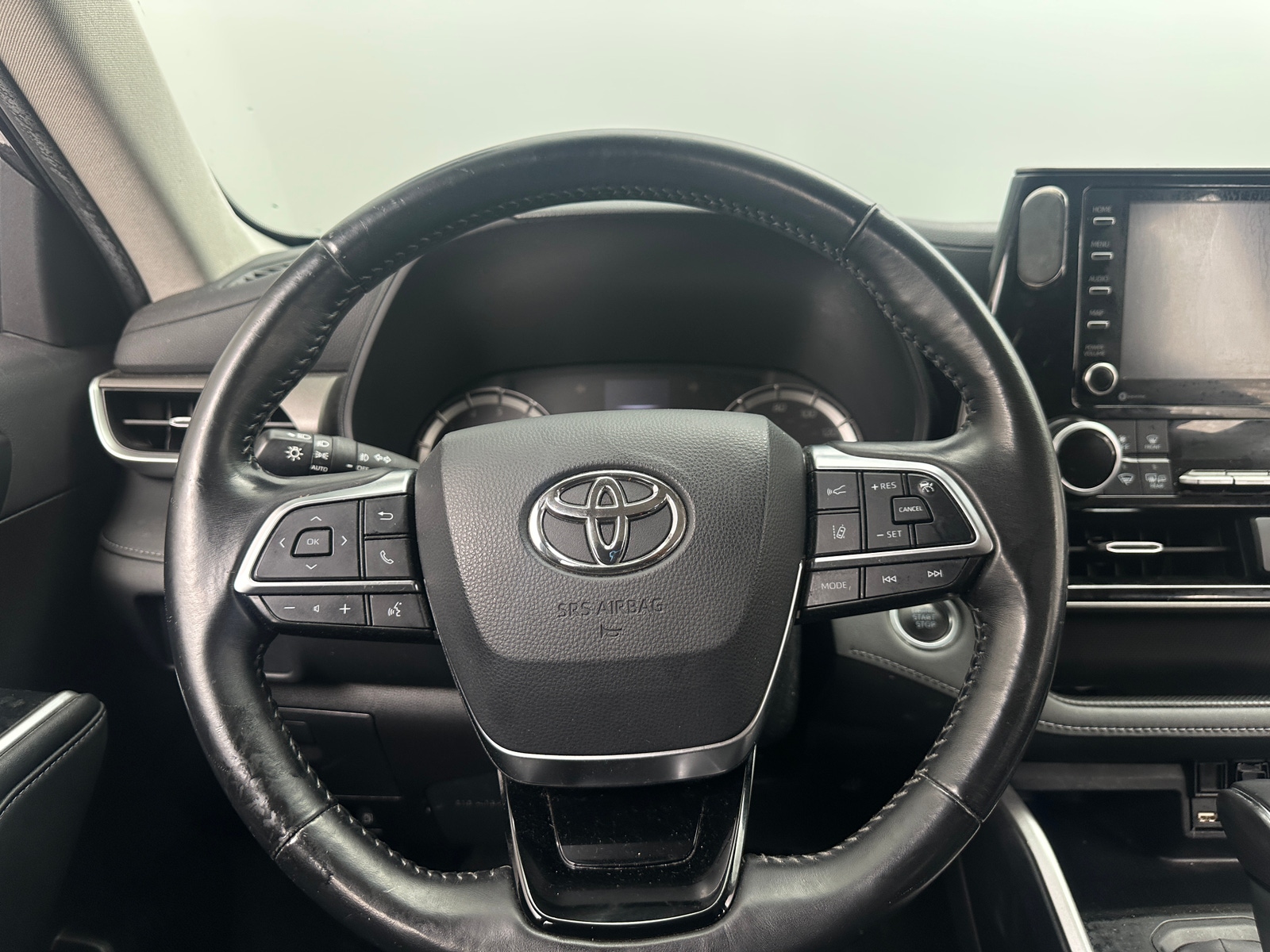 Thumbnail: 2020 Toyota Highlander - 5