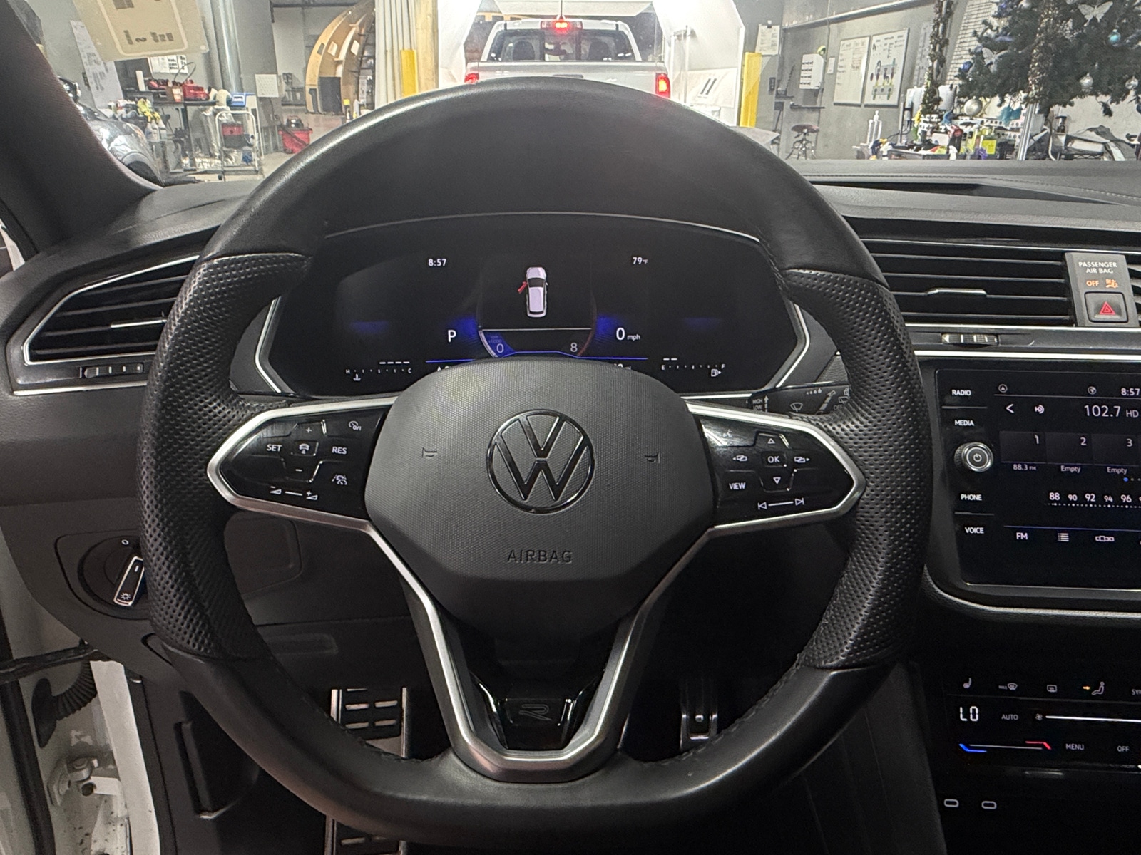 Thumbnail: 2024 Volkswagen Tiguan - 4