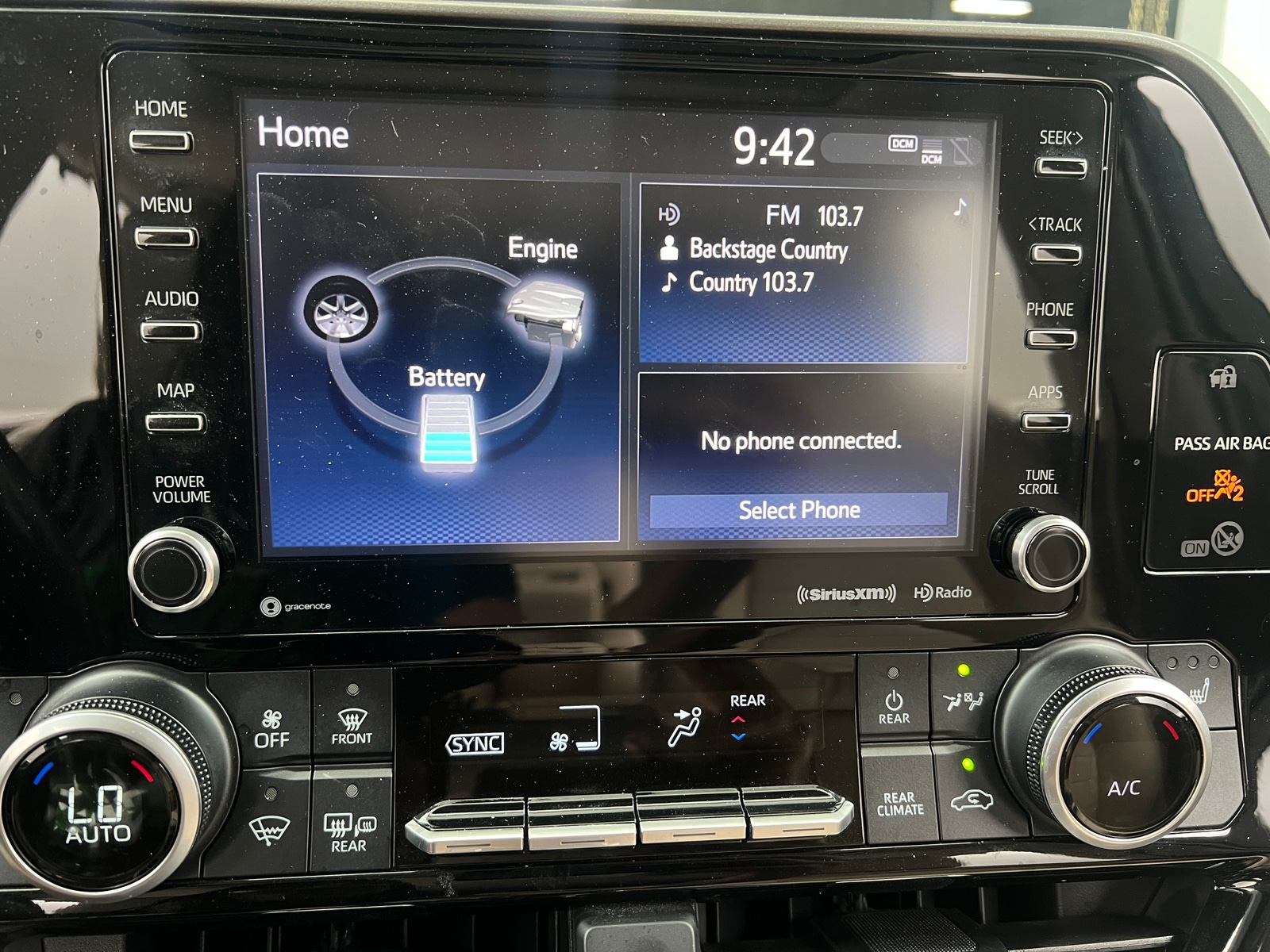 Thumbnail: 2021 Toyota Highlander - 3