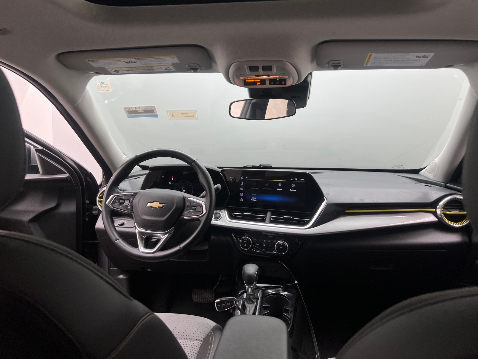 Thumbnail: 2024 Chevrolet Trax - 3