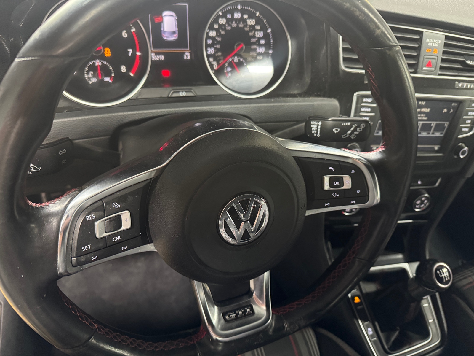 Thumbnail: 2016 Volkswagen Golf - 5