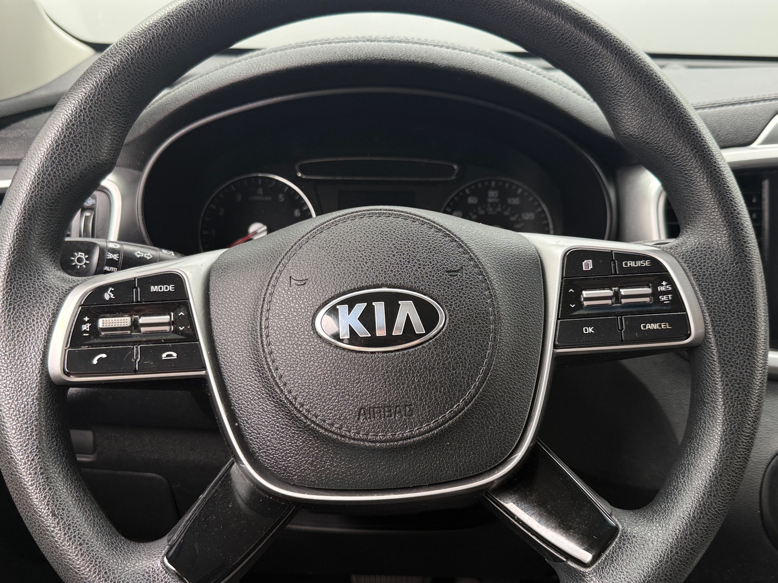 Thumbnail: 2019 Kia Sorento - 5