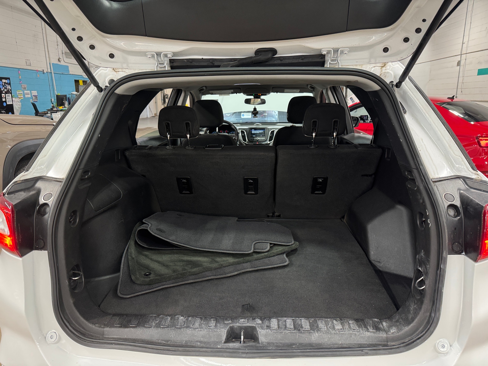 Thumbnail: 2019 Chevrolet Equinox - 7