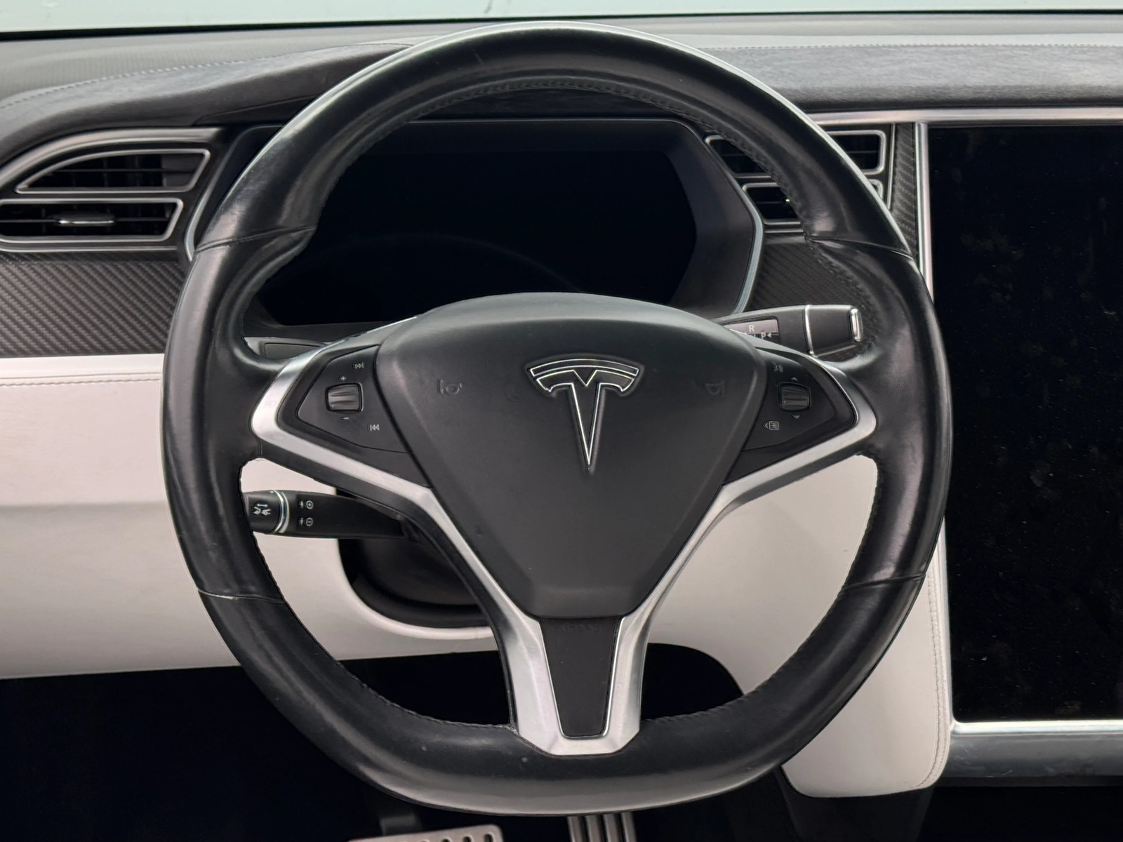 Thumbnail: 2016 Tesla Model X - 4