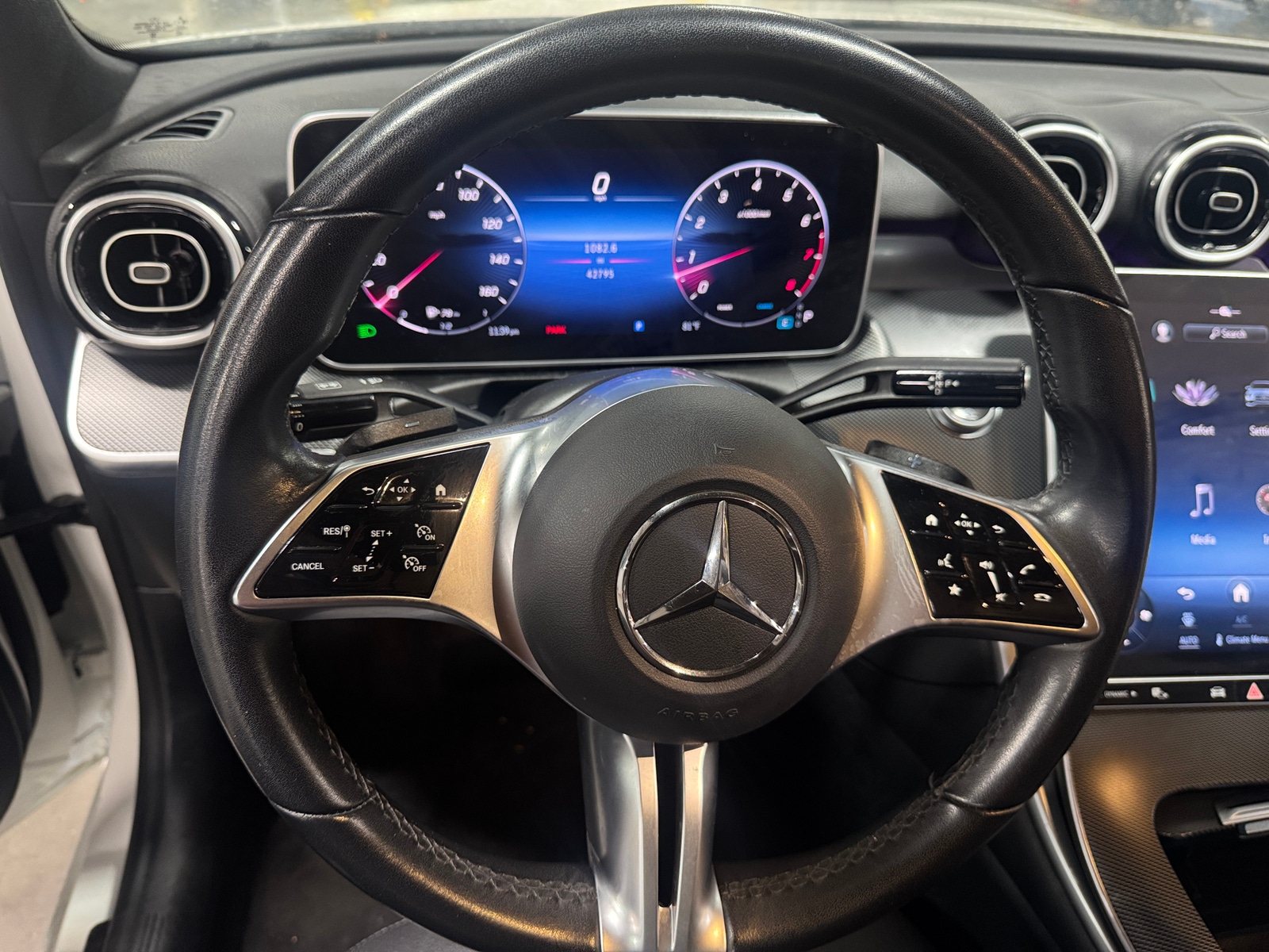 Thumbnail: 2024 Mercedes-Benz C-Class - 4