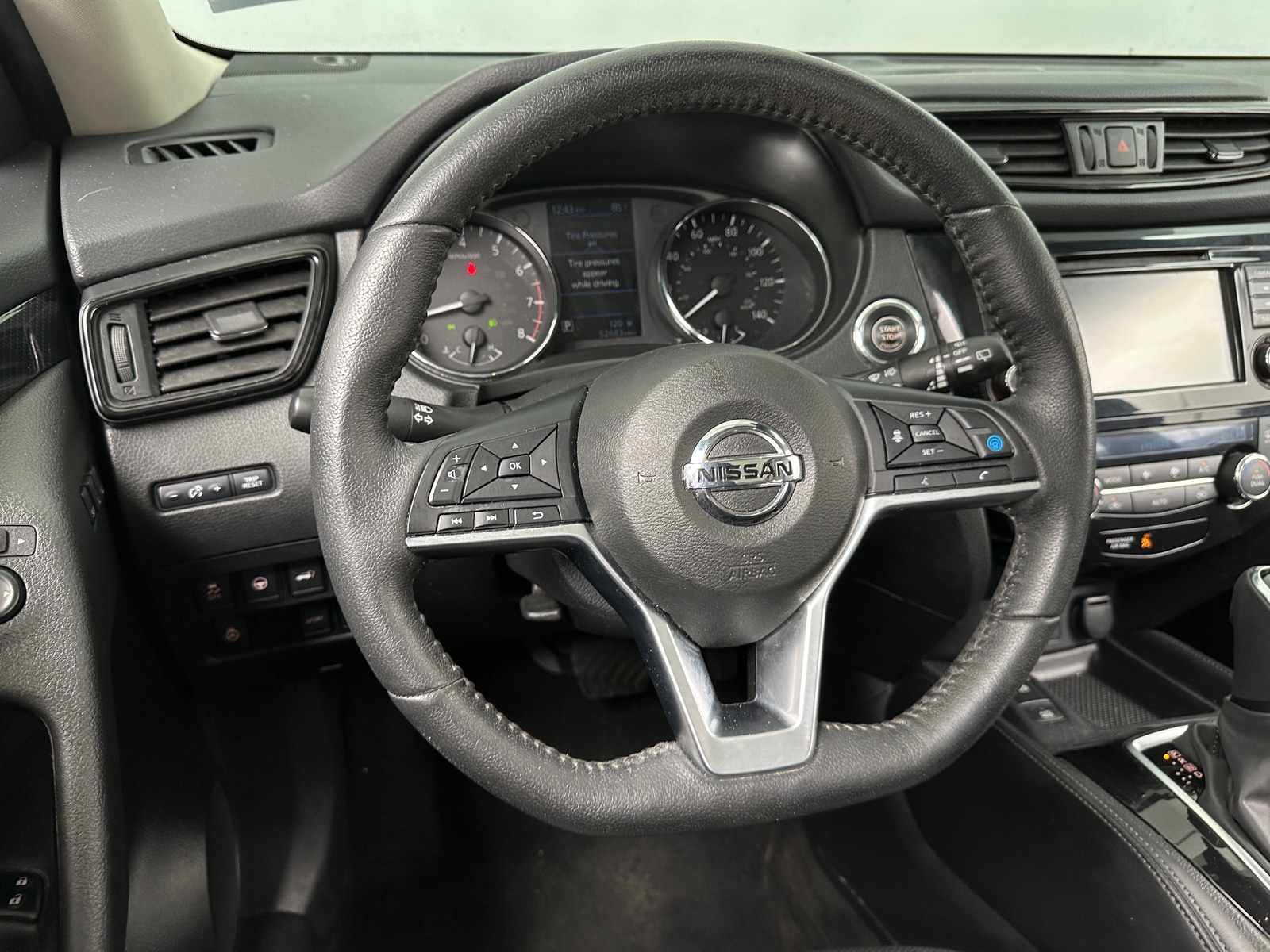 Thumbnail: 2019 Nissan Rogue - 4