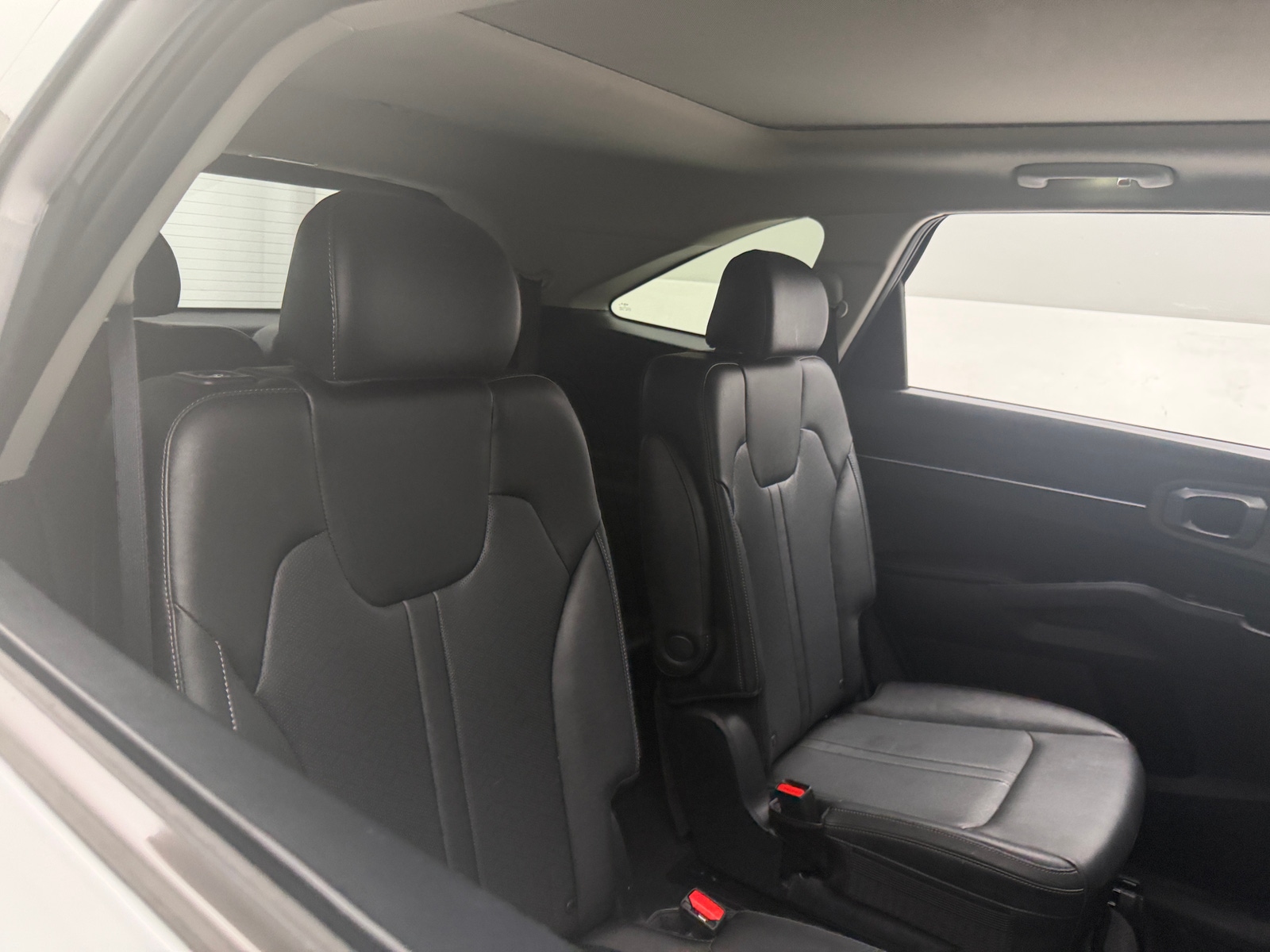 Thumbnail: 2022 Kia Sorento - 5