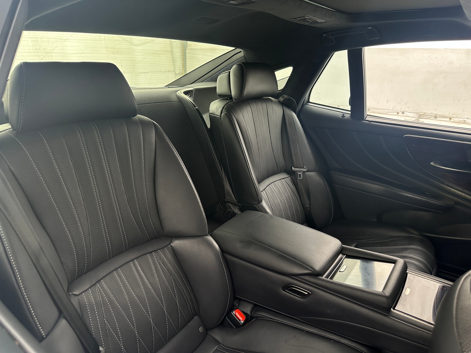 Thumbnail: 2018 Lexus LS - 6
