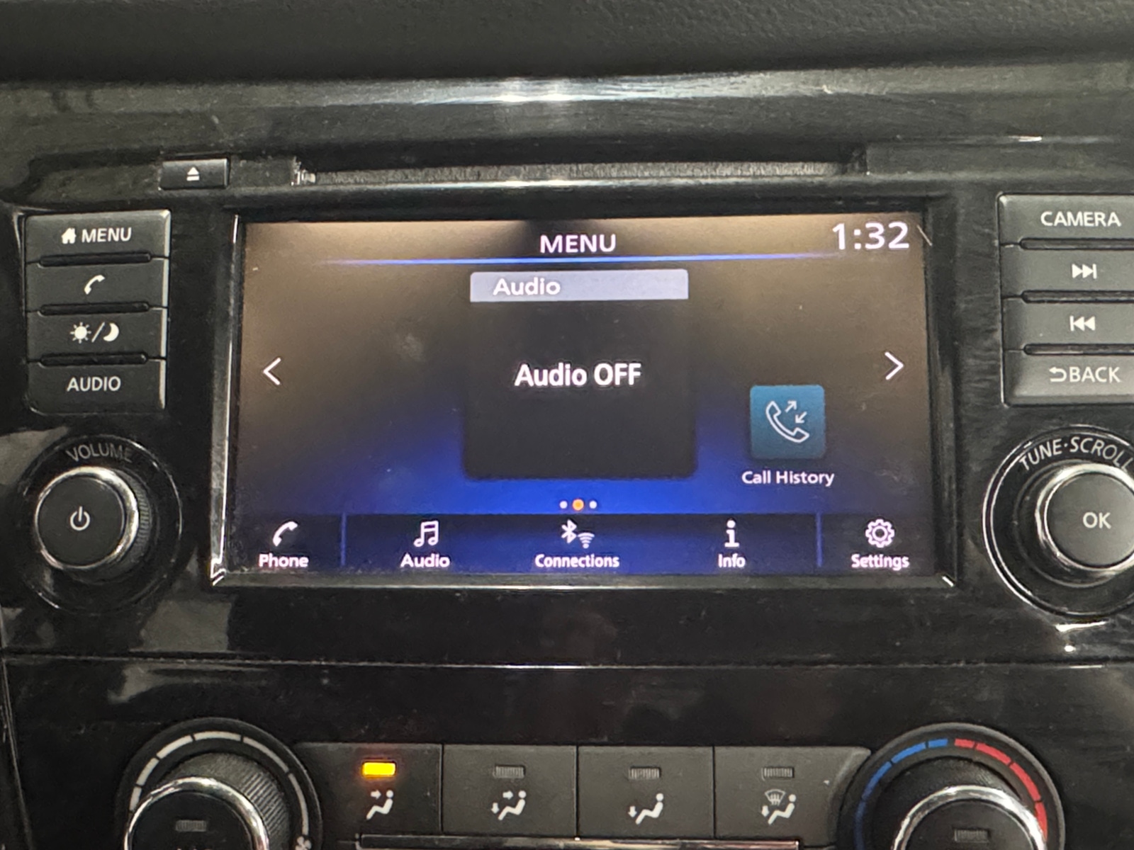 Thumbnail: 2019 Nissan Rogue Sport - 4