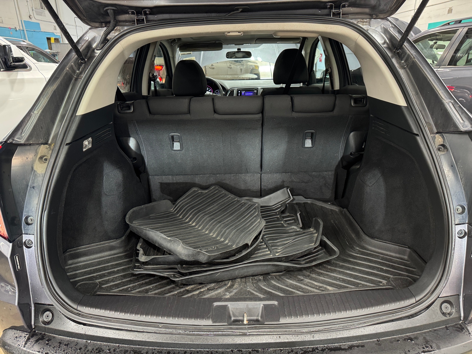 Thumbnail: 2017 Honda HR-V - 7
