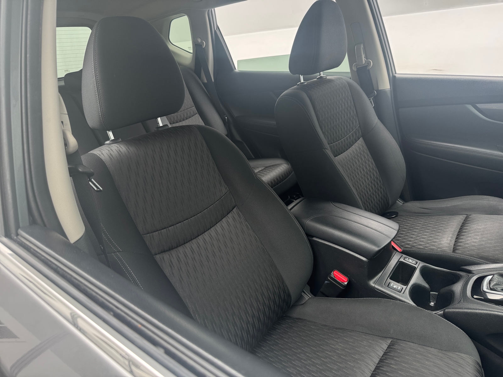 Thumbnail: 2018 Nissan Rogue - 2