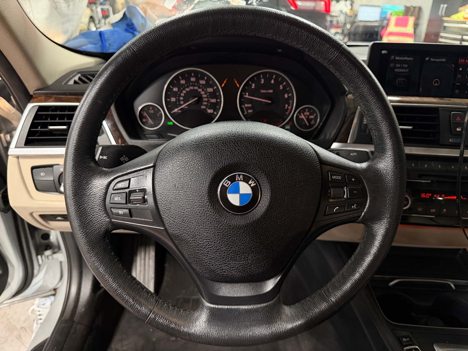 Thumbnail: 2018 BMW 3 Series - 4