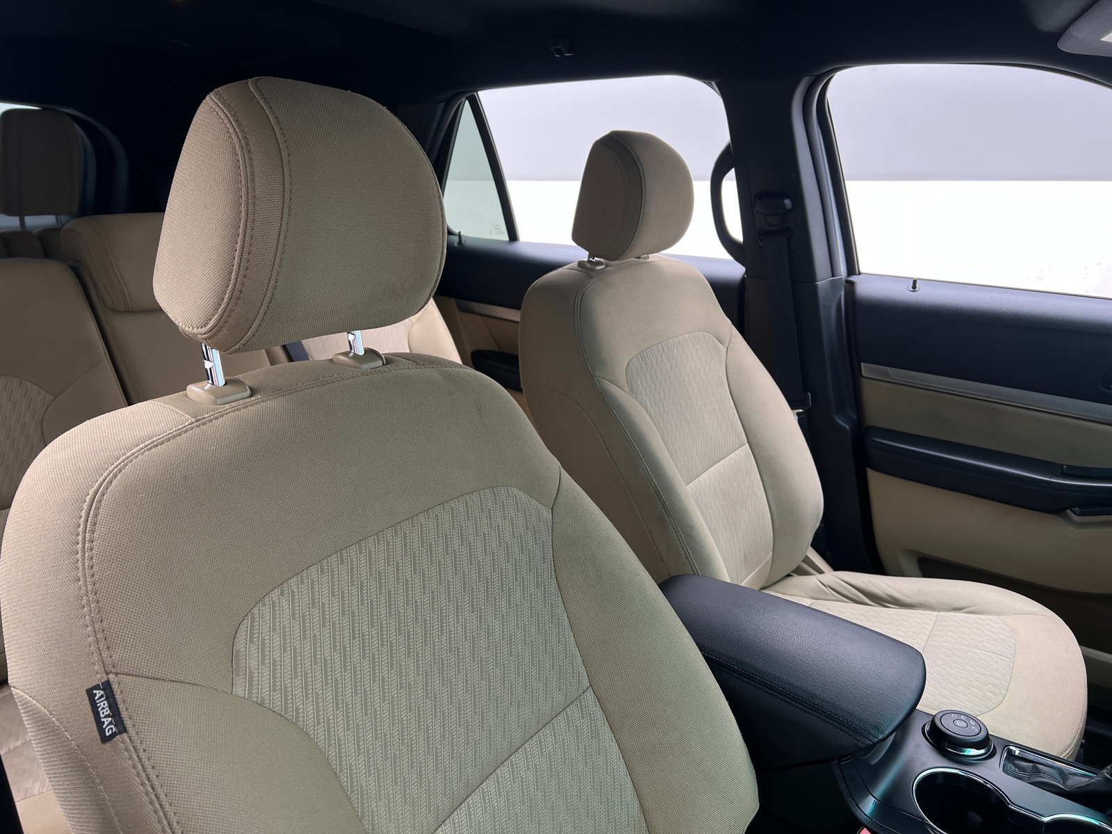 Thumbnail: 2016 Ford Explorer - 2