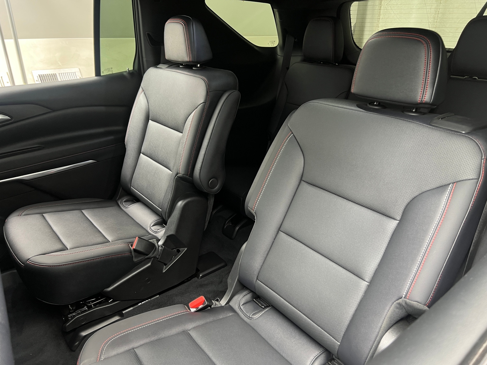 Thumbnail: 2026 Chevrolet Traverse - 5