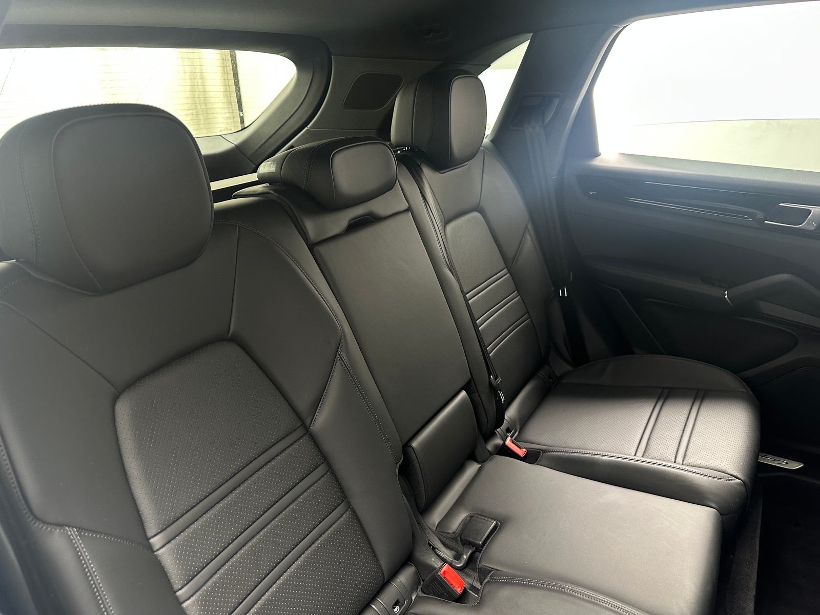 Thumbnail: 2023 Porsche Cayenne - 5