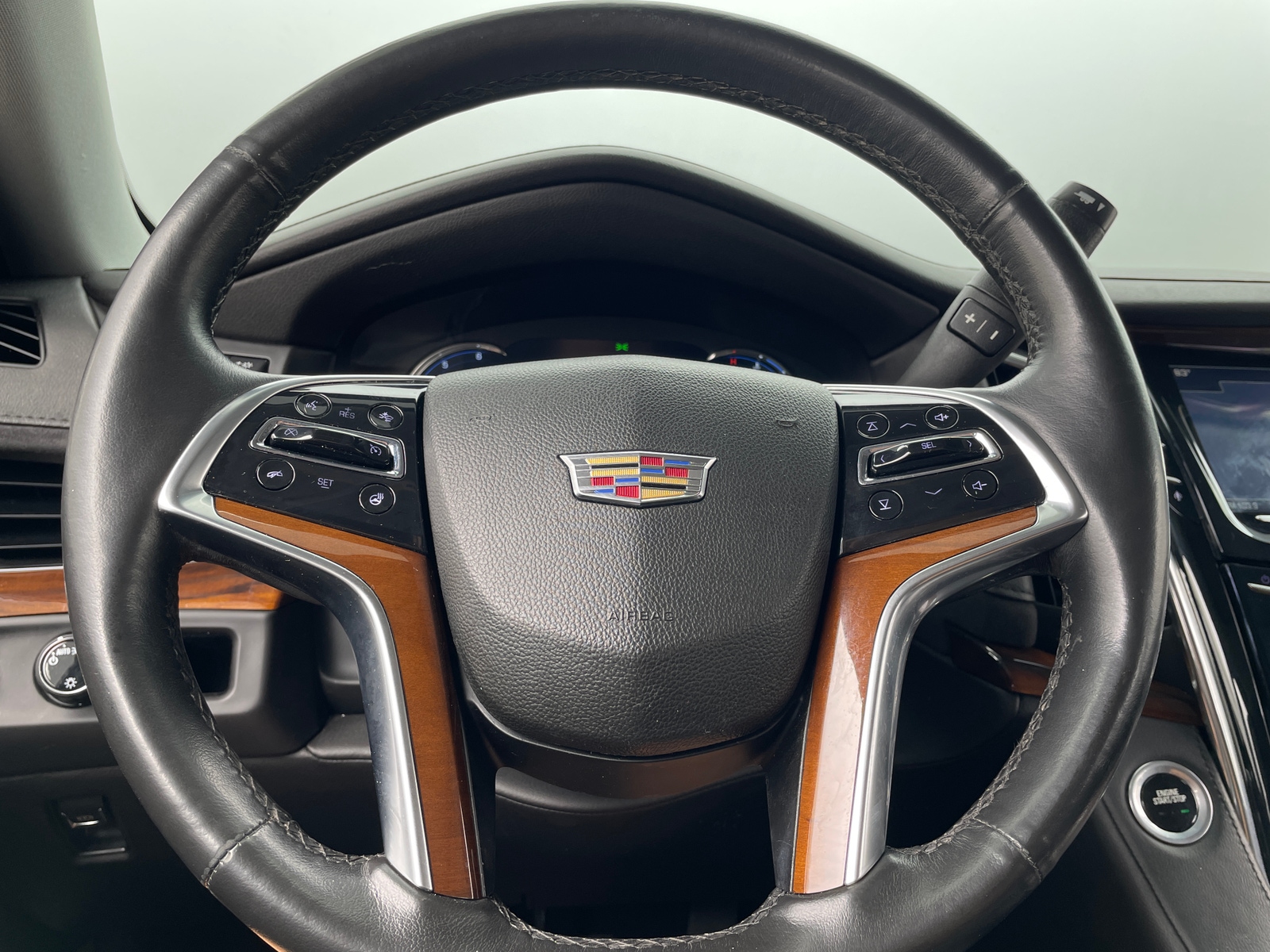 Thumbnail: 2016 Cadillac Escalade - 4