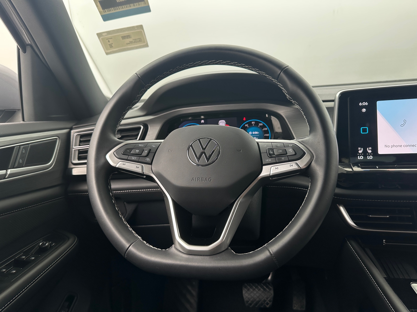 Thumbnail: 2025 Volkswagen Atlas - 4