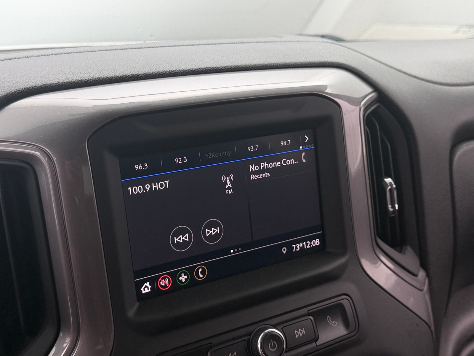 Thumbnail: 2022 Chevrolet Silverado 1500 - 4