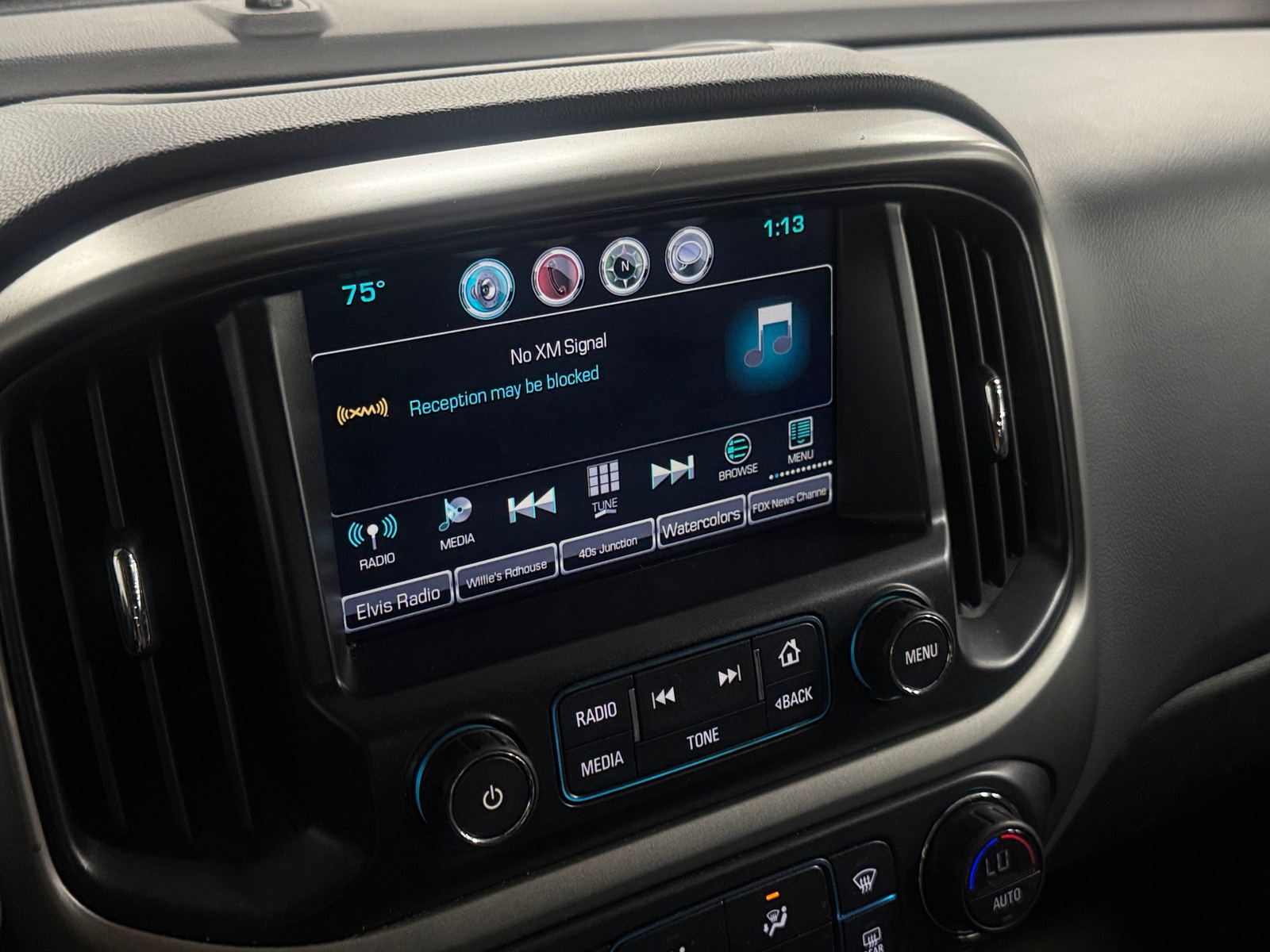 Thumbnail: 2016 Chevrolet Colorado - 3