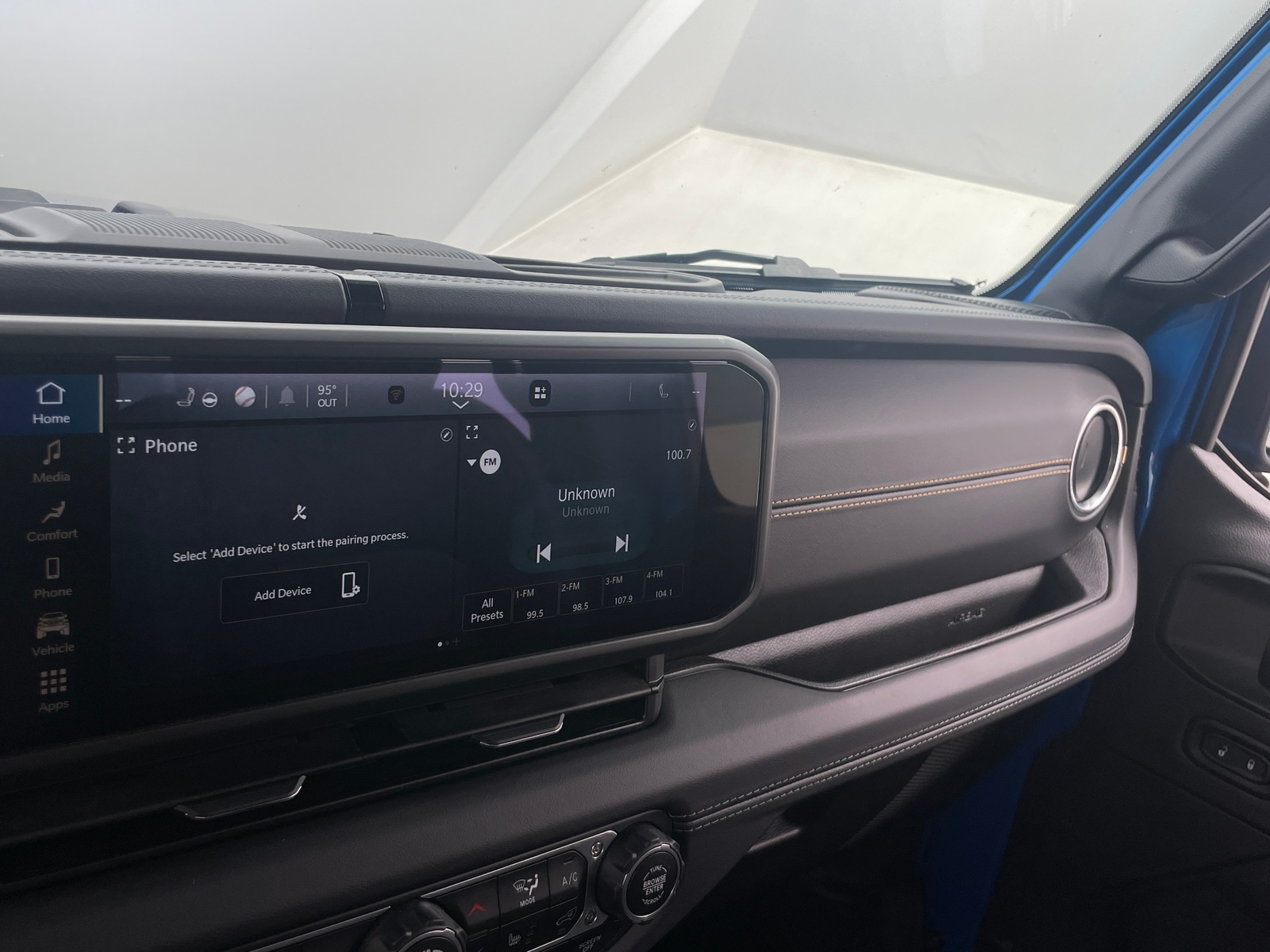 Thumbnail: 2025 Jeep Gladiator - 3