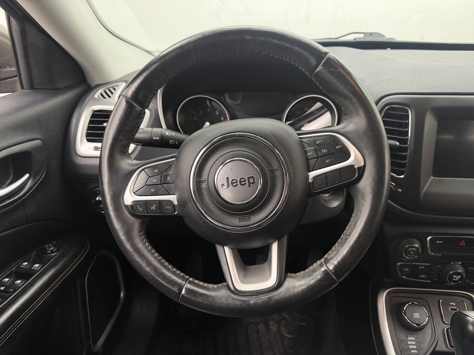 Thumbnail: 2017 Jeep Compass - 5