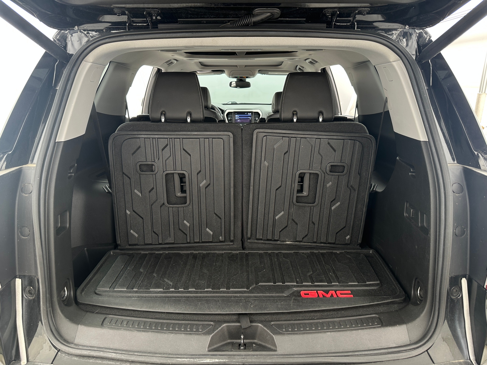 Thumbnail: 2023 GMC Acadia - 6