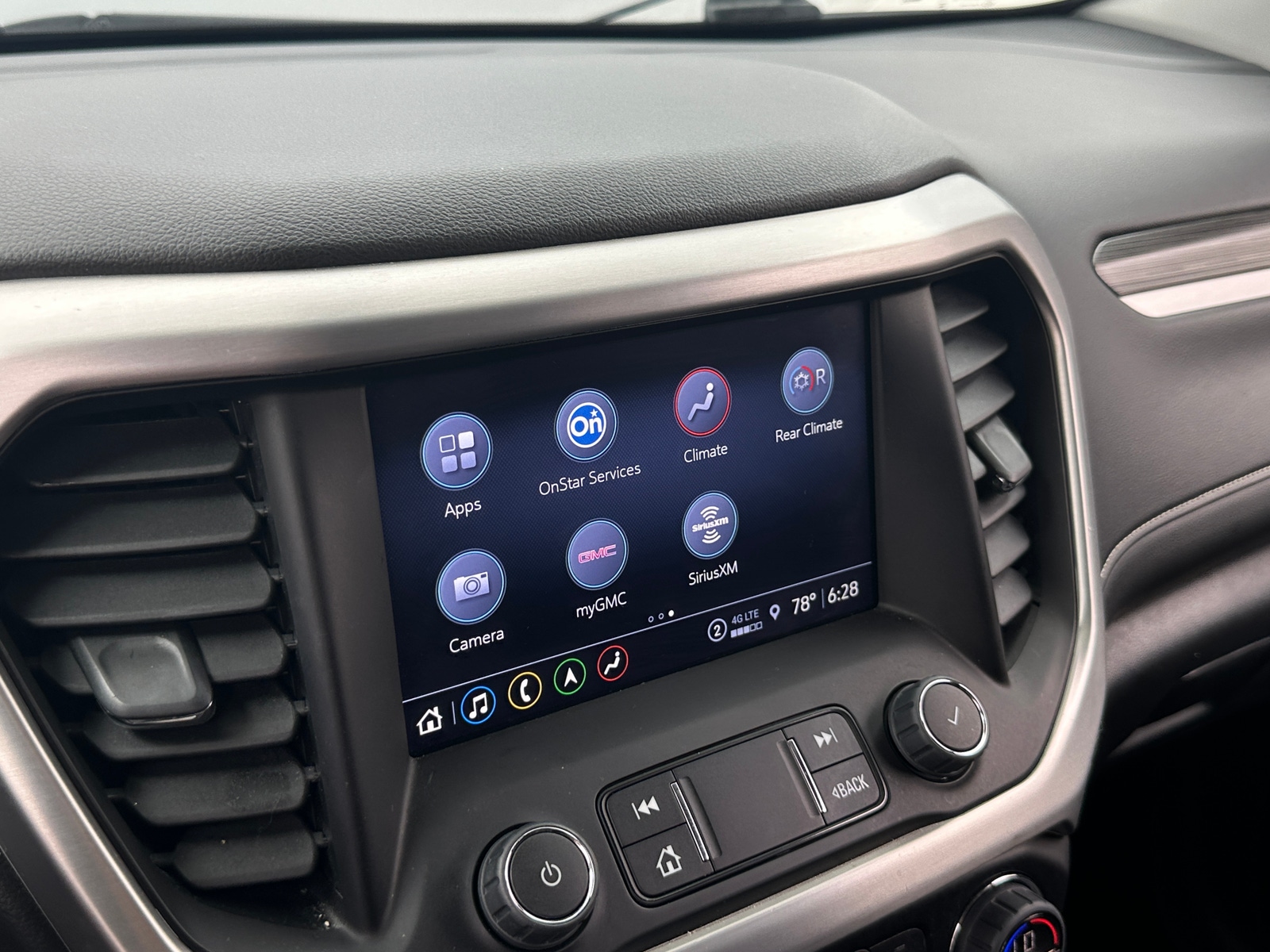 Thumbnail: 2023 GMC Acadia - 3